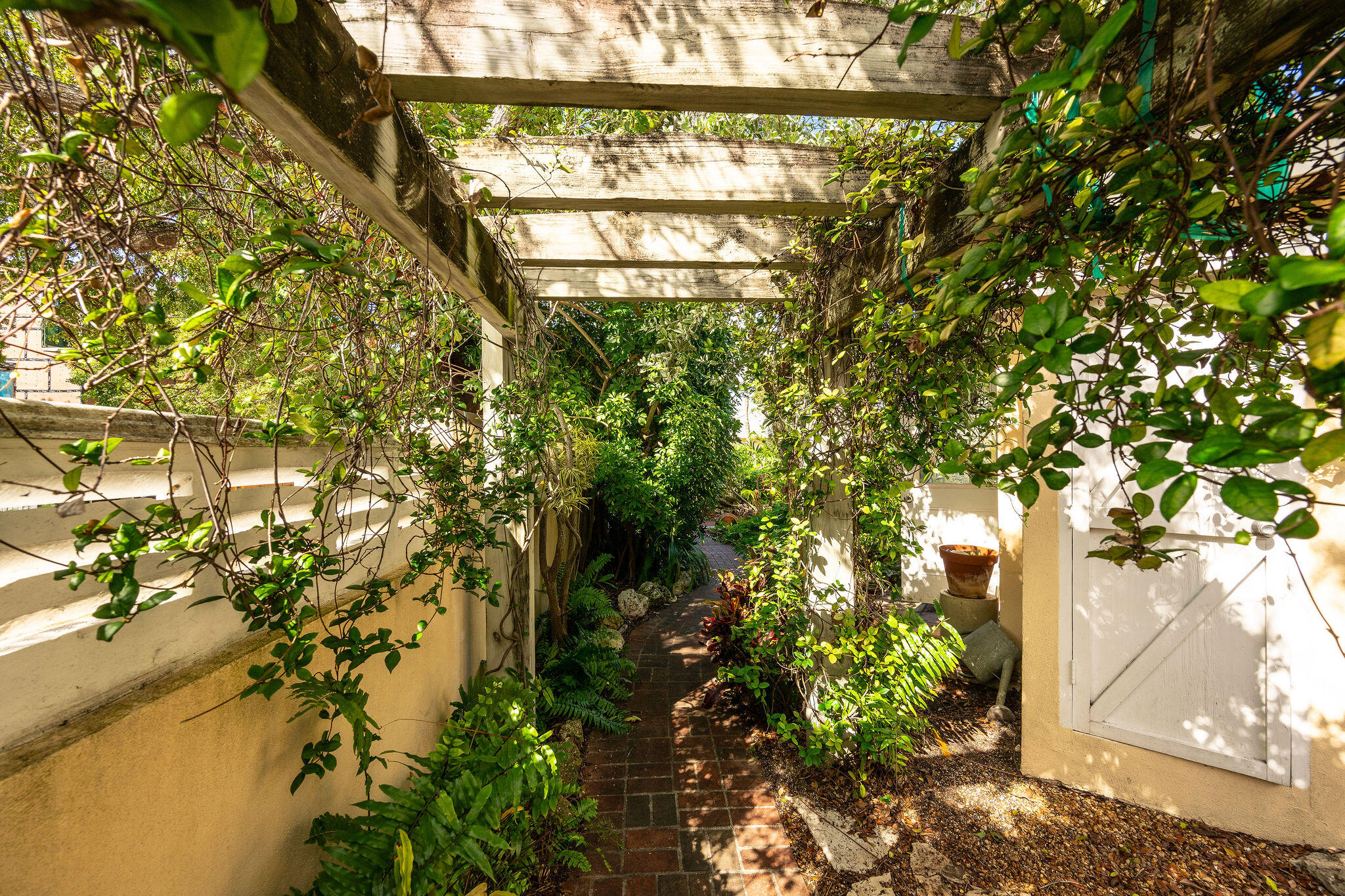 1703 South Street Property Photo 4