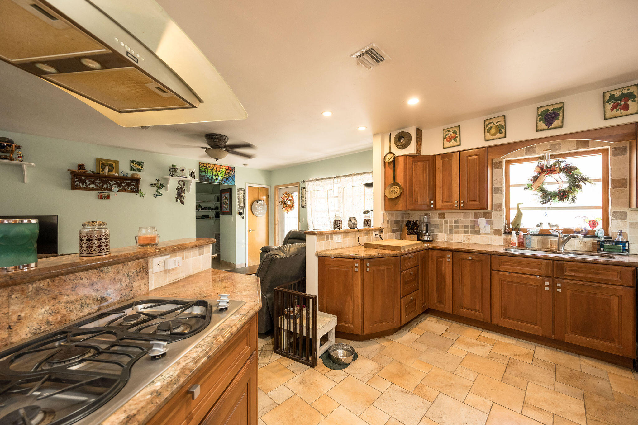 1703 South Street Property Photo 15