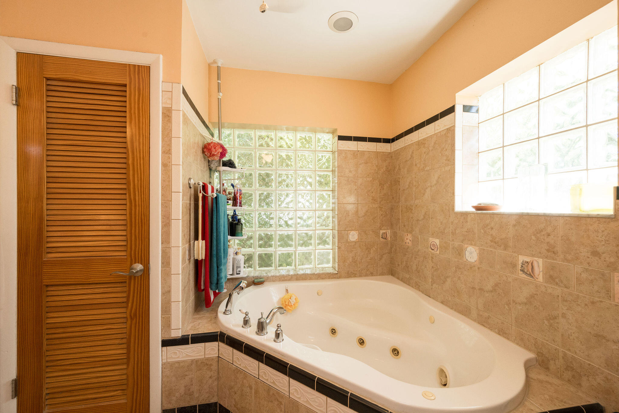 1703 South Street Property Photo 28