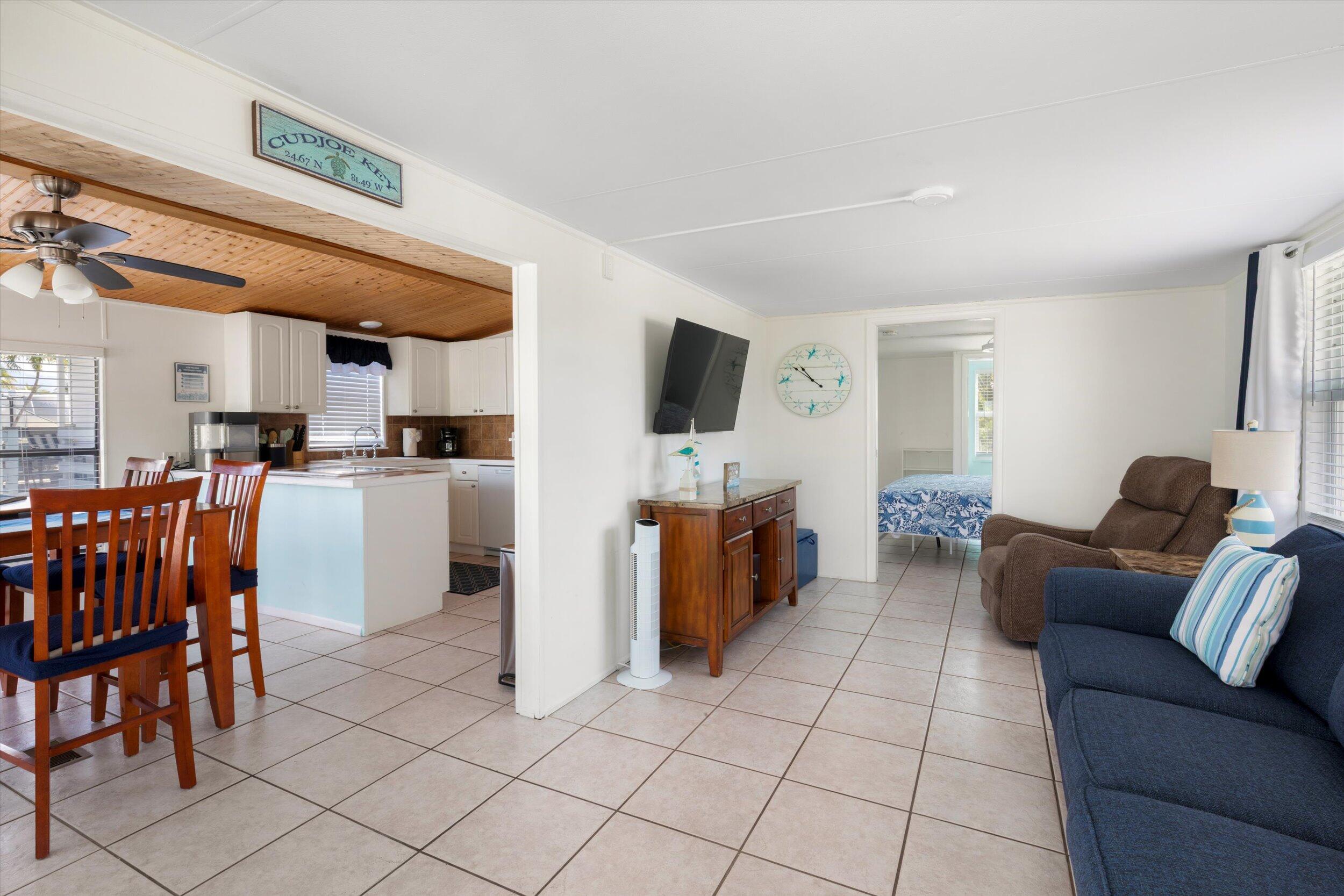 701 Spanish Main Drive, 543 Property Photo 4