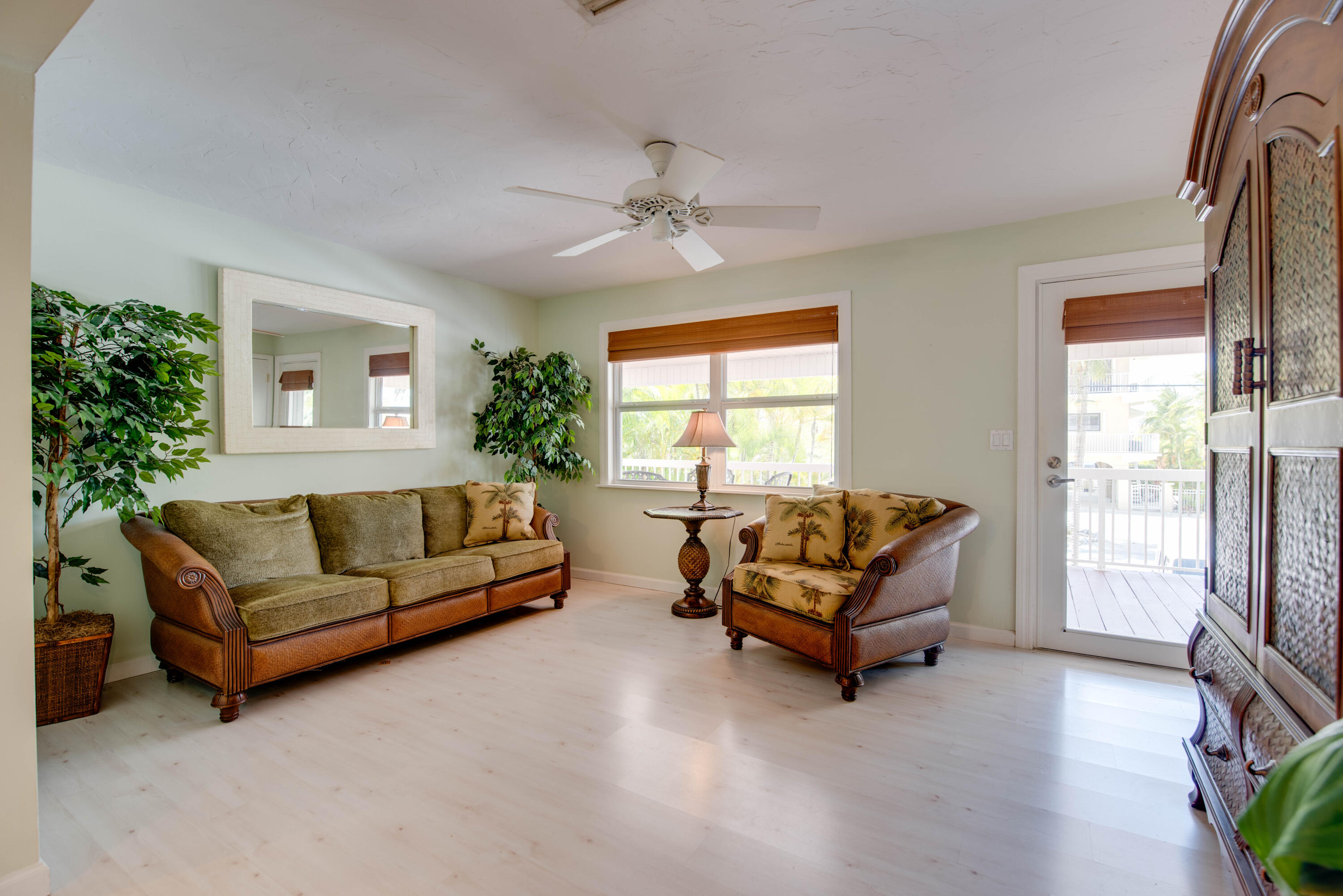 951 Lagoon Drive Property Photo 18