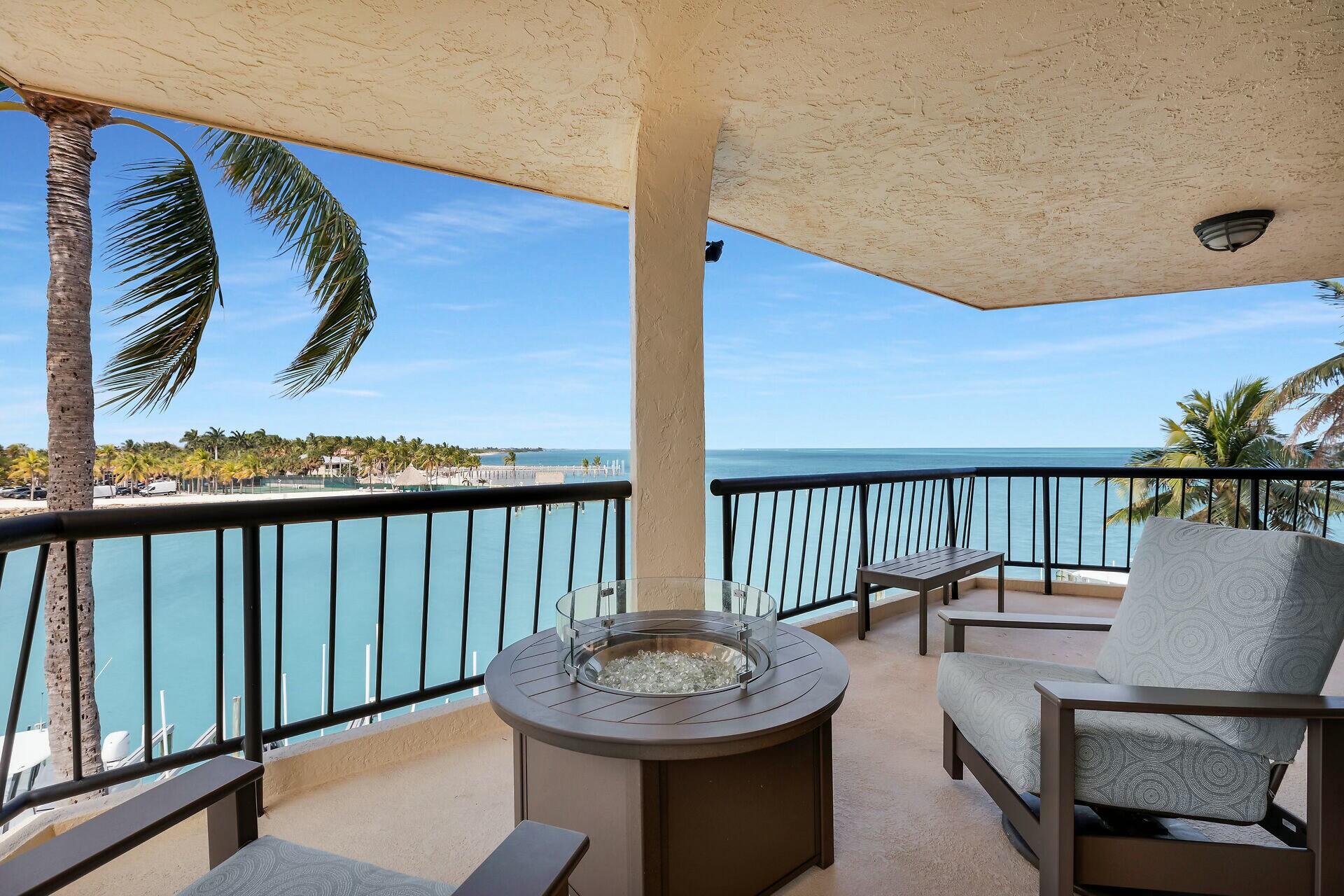 101 E Ocean Drive, C401 Property Photo 3