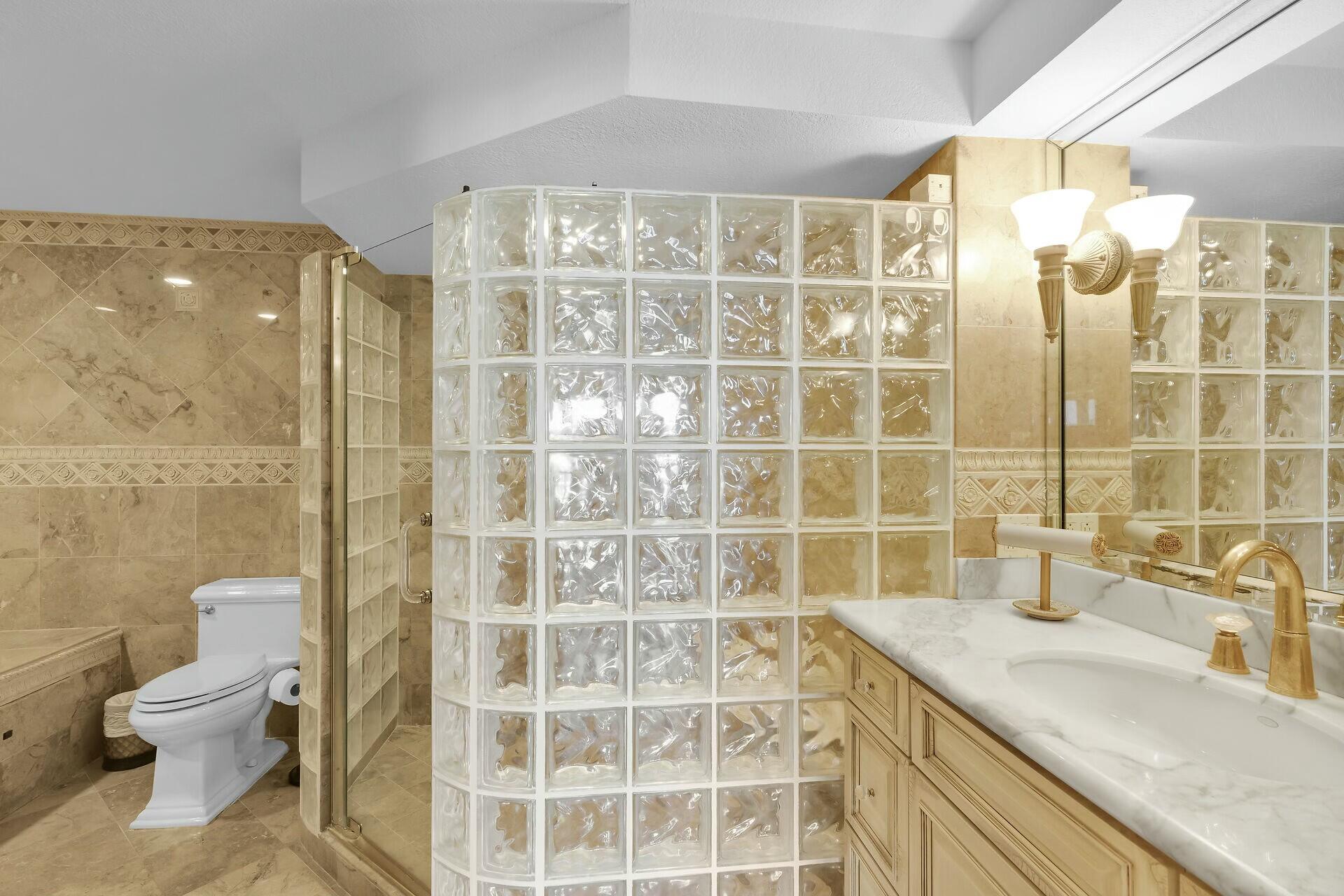 101 E Ocean Drive, C401 Property Photo 15