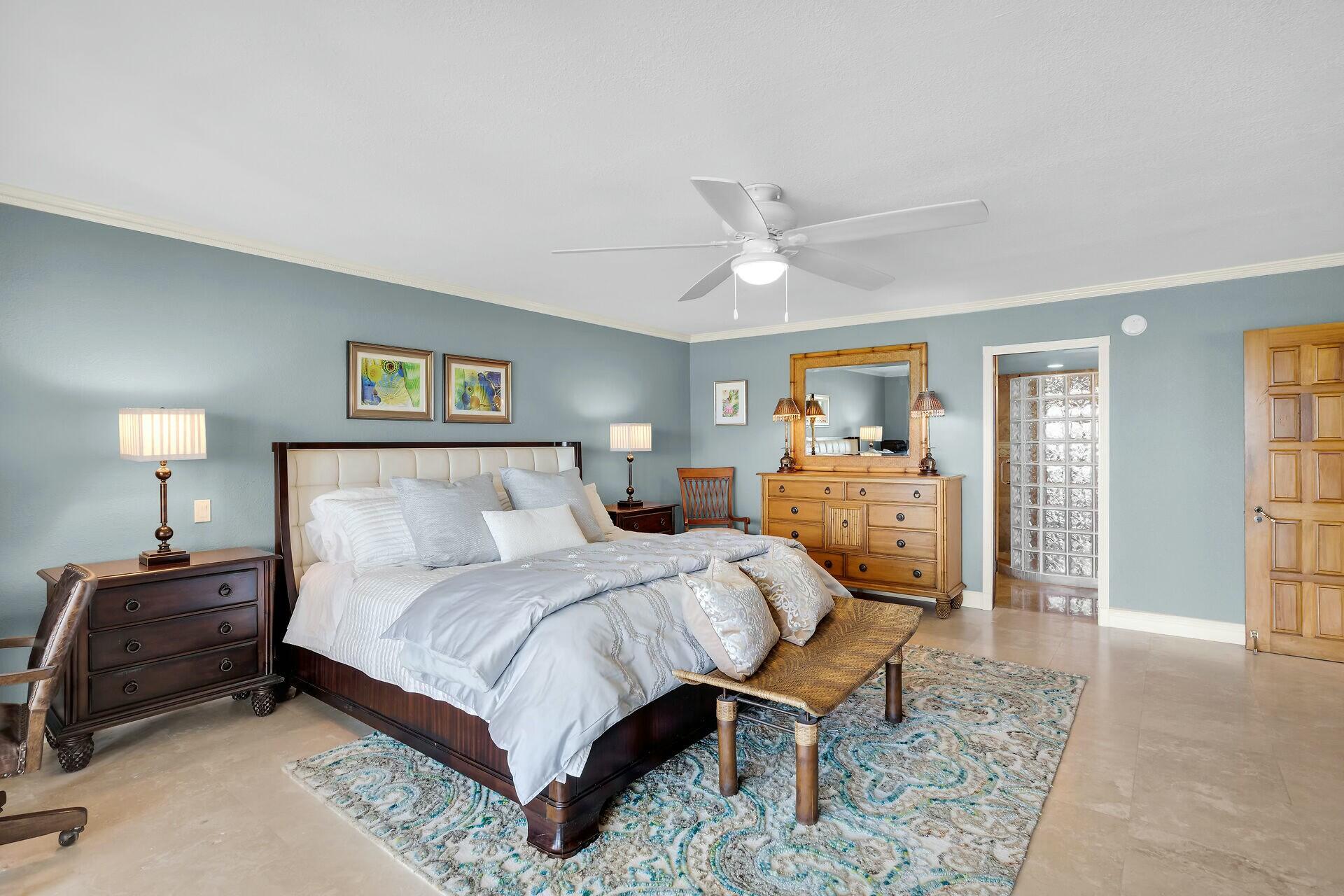 101 E Ocean Drive, C401 Property Photo 47