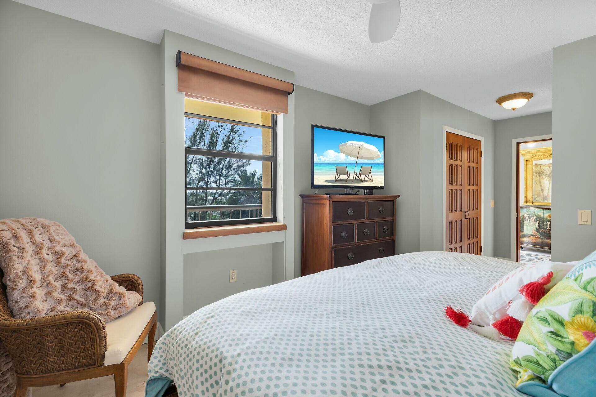101 E Ocean Drive, C401 Property Photo 51