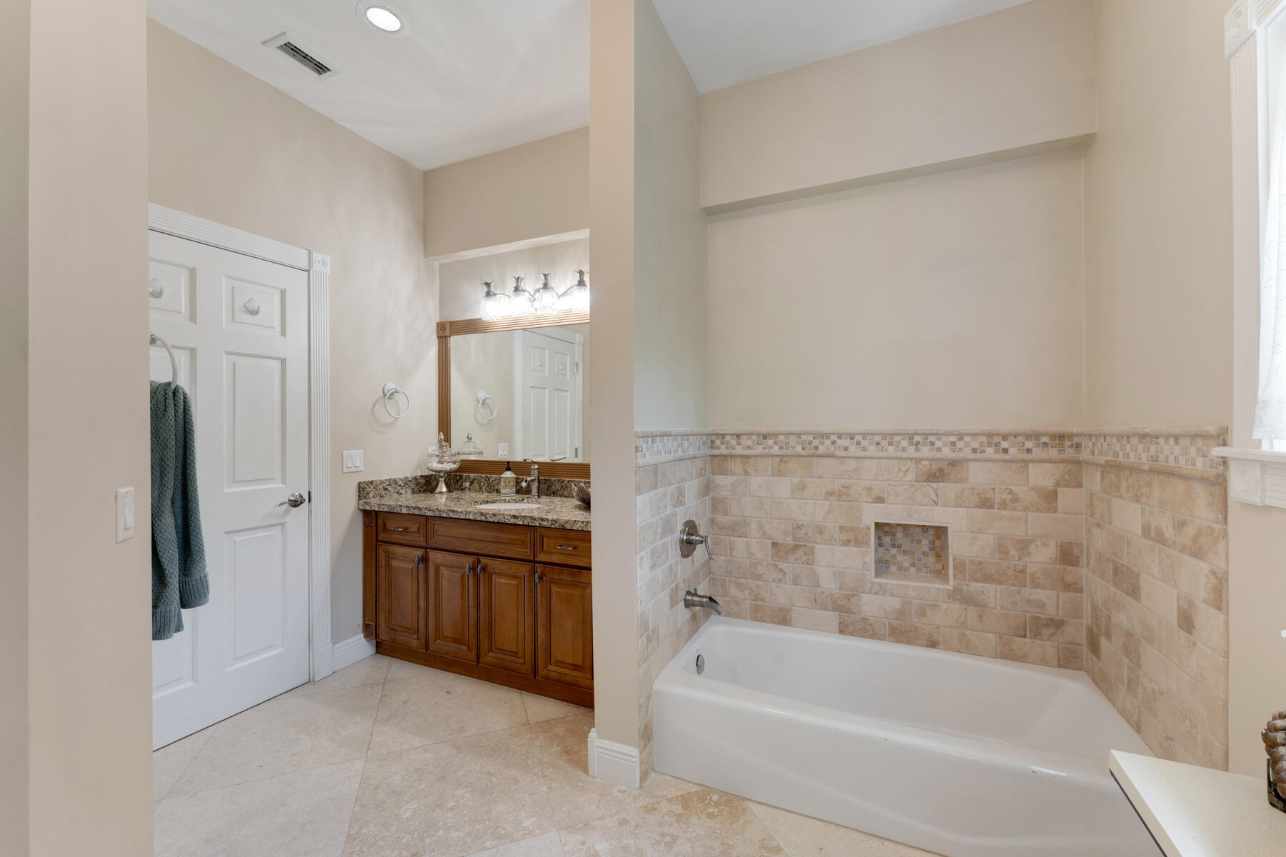 205 Stirrup Key Boulevard Property Photo 19