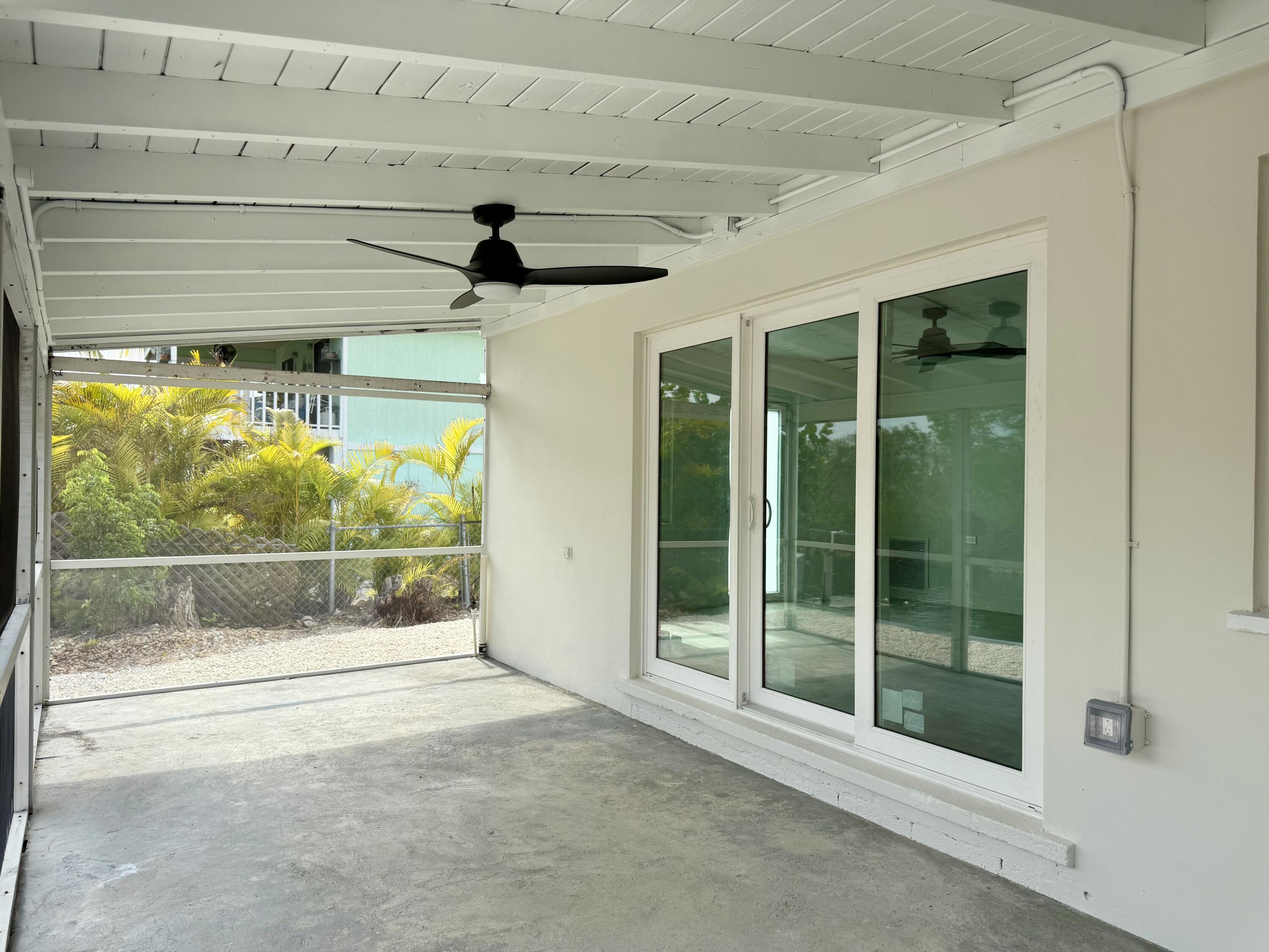 29656 Constitution Avenue Property Photo 4