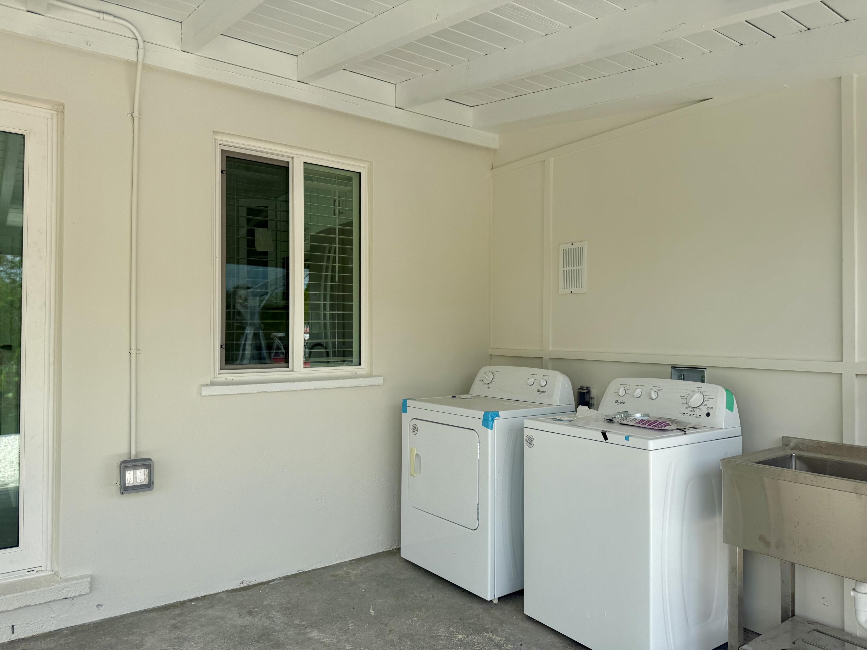 29656 Constitution Avenue Property Photo 5