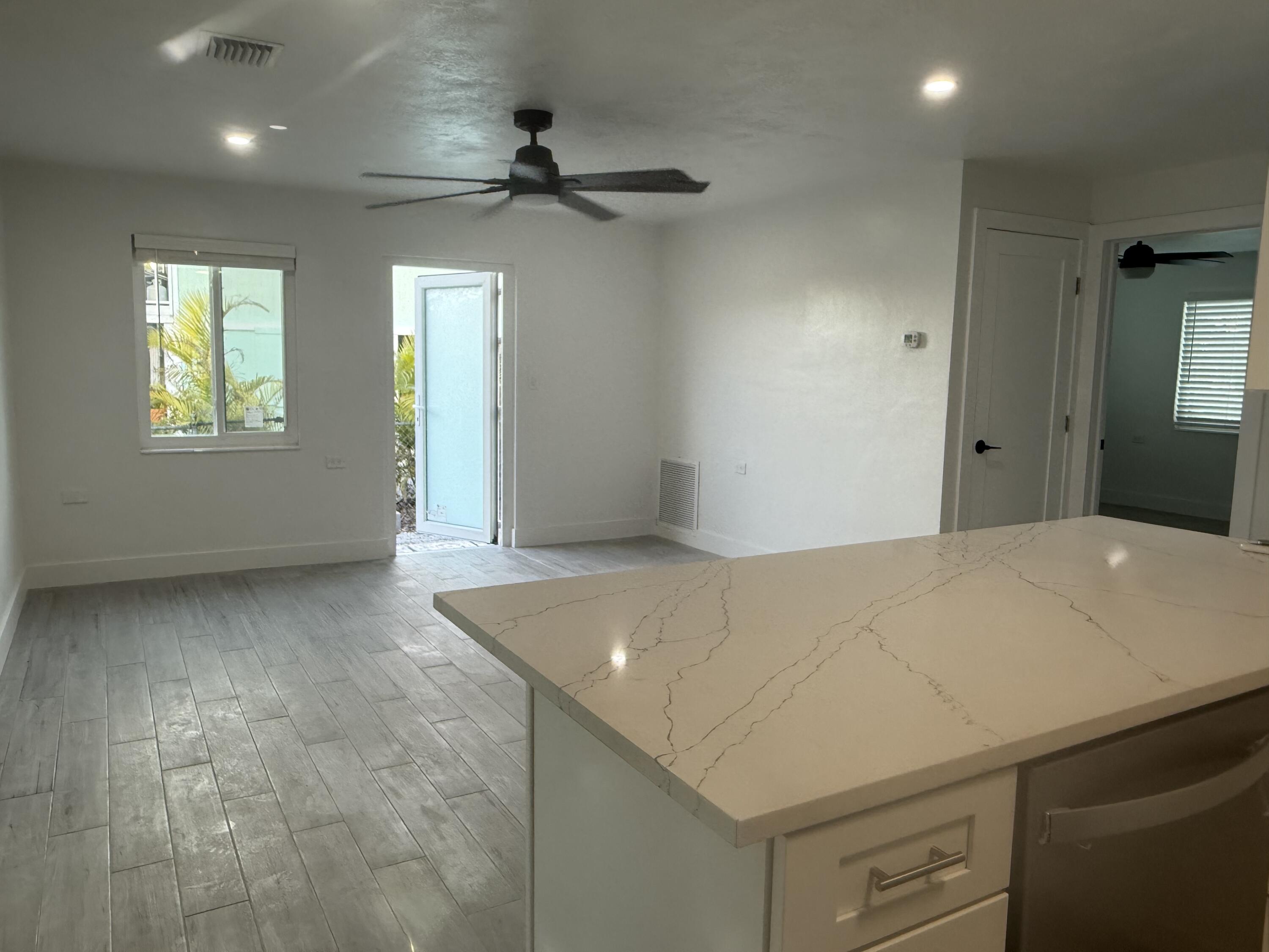 29656 Constitution Avenue Property Photo 10
