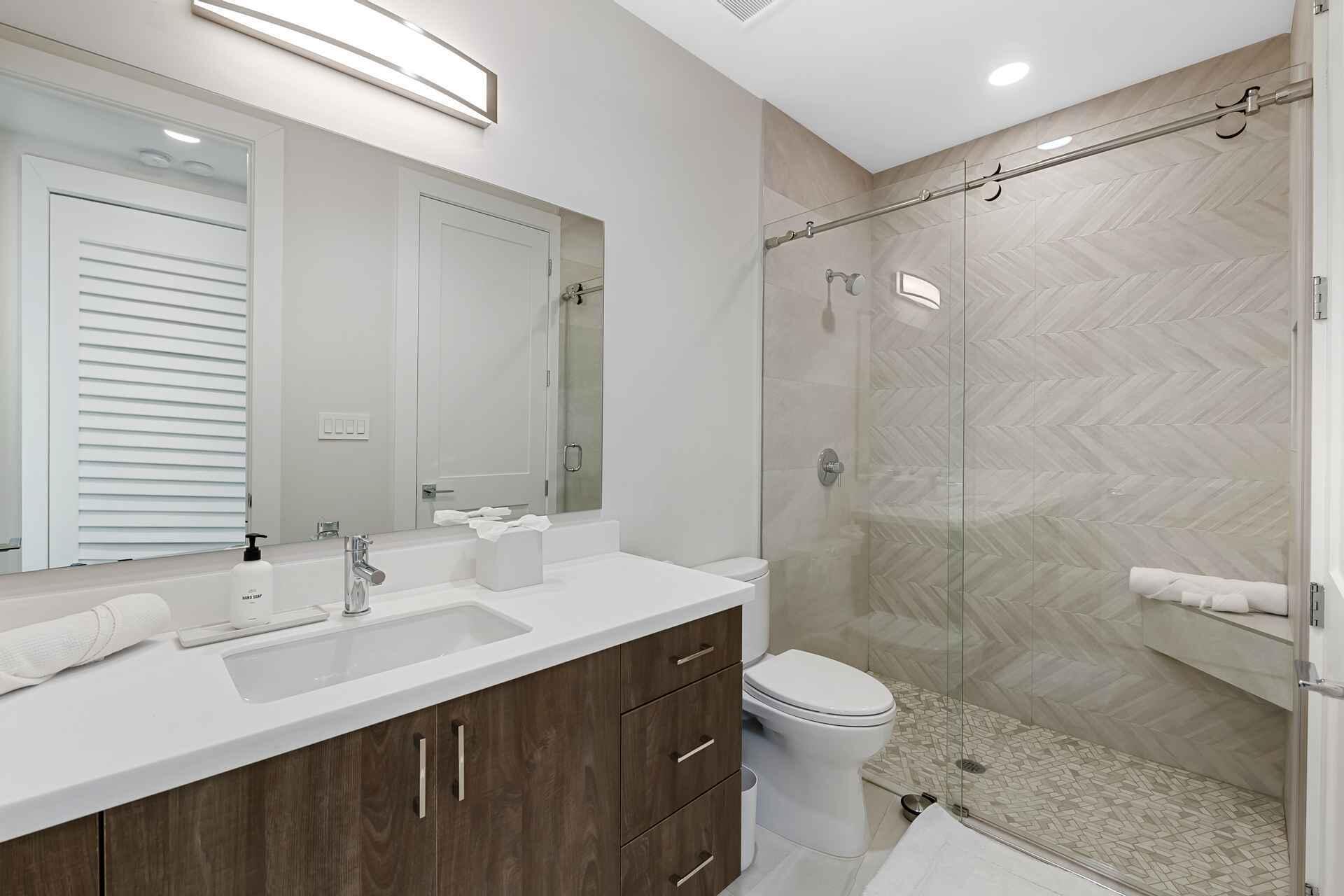 220 14th Street, 1 Property Photo 13