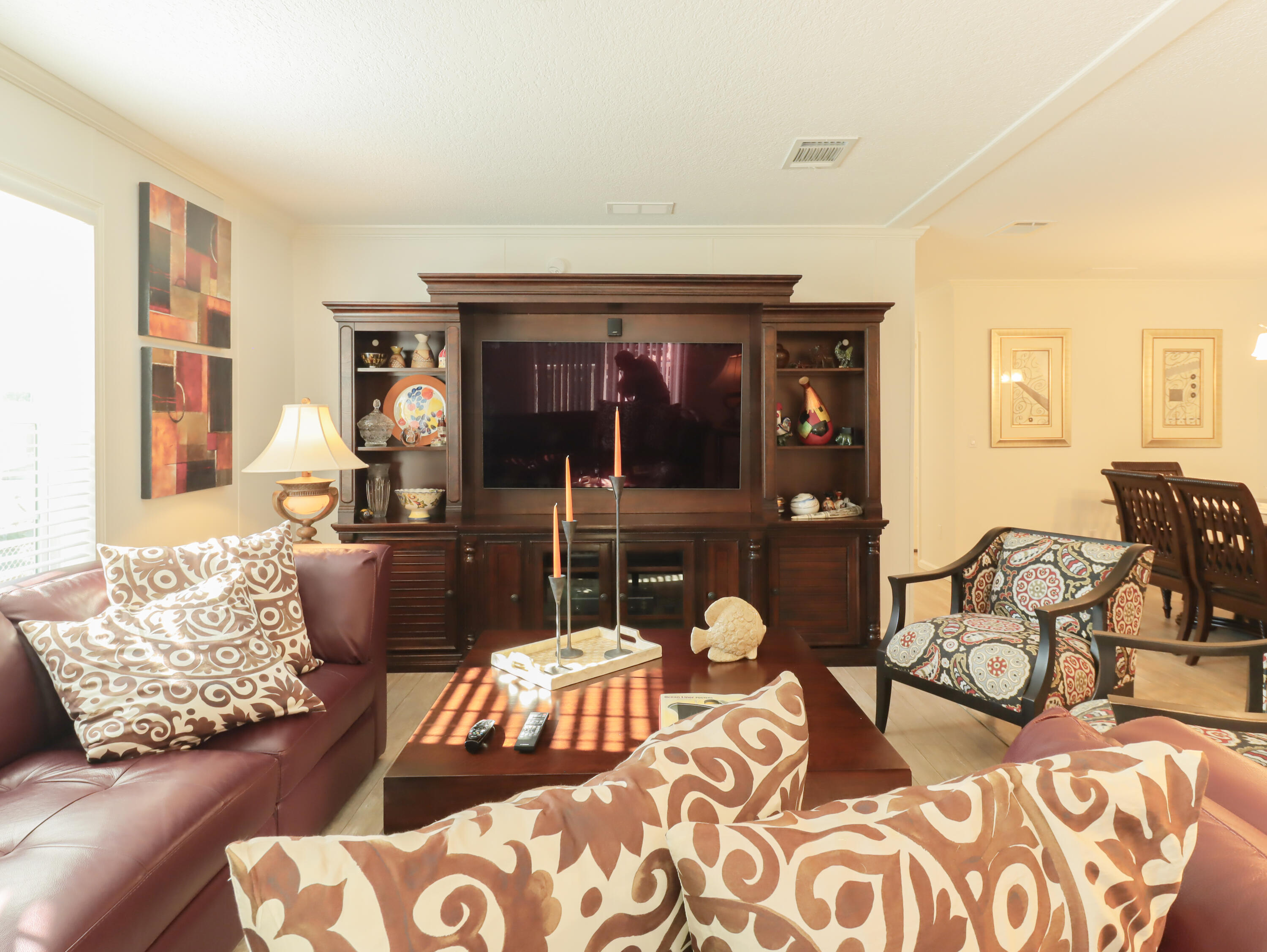 50 Ave A Property Photo 4