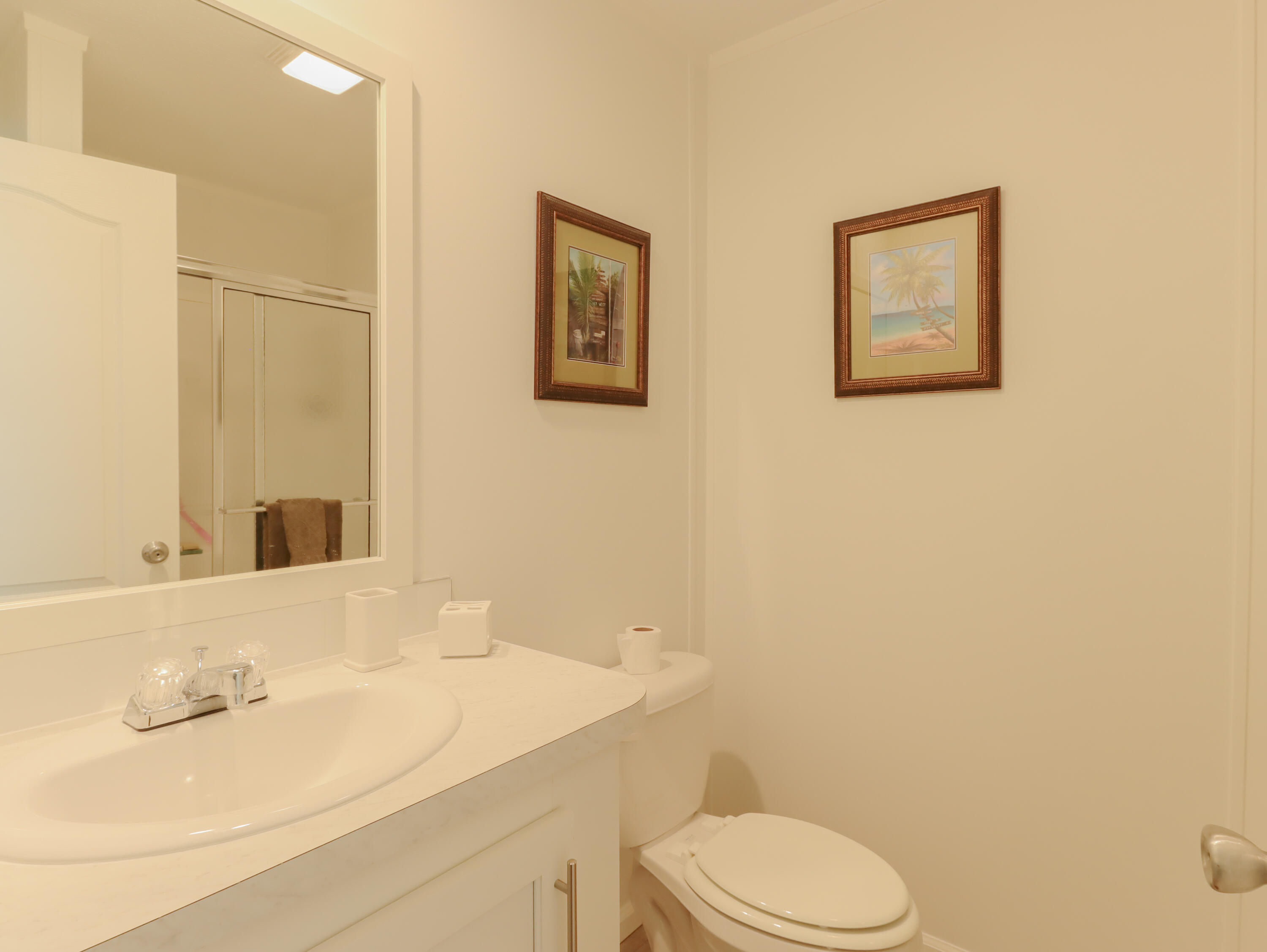 50 Ave A Property Photo 10