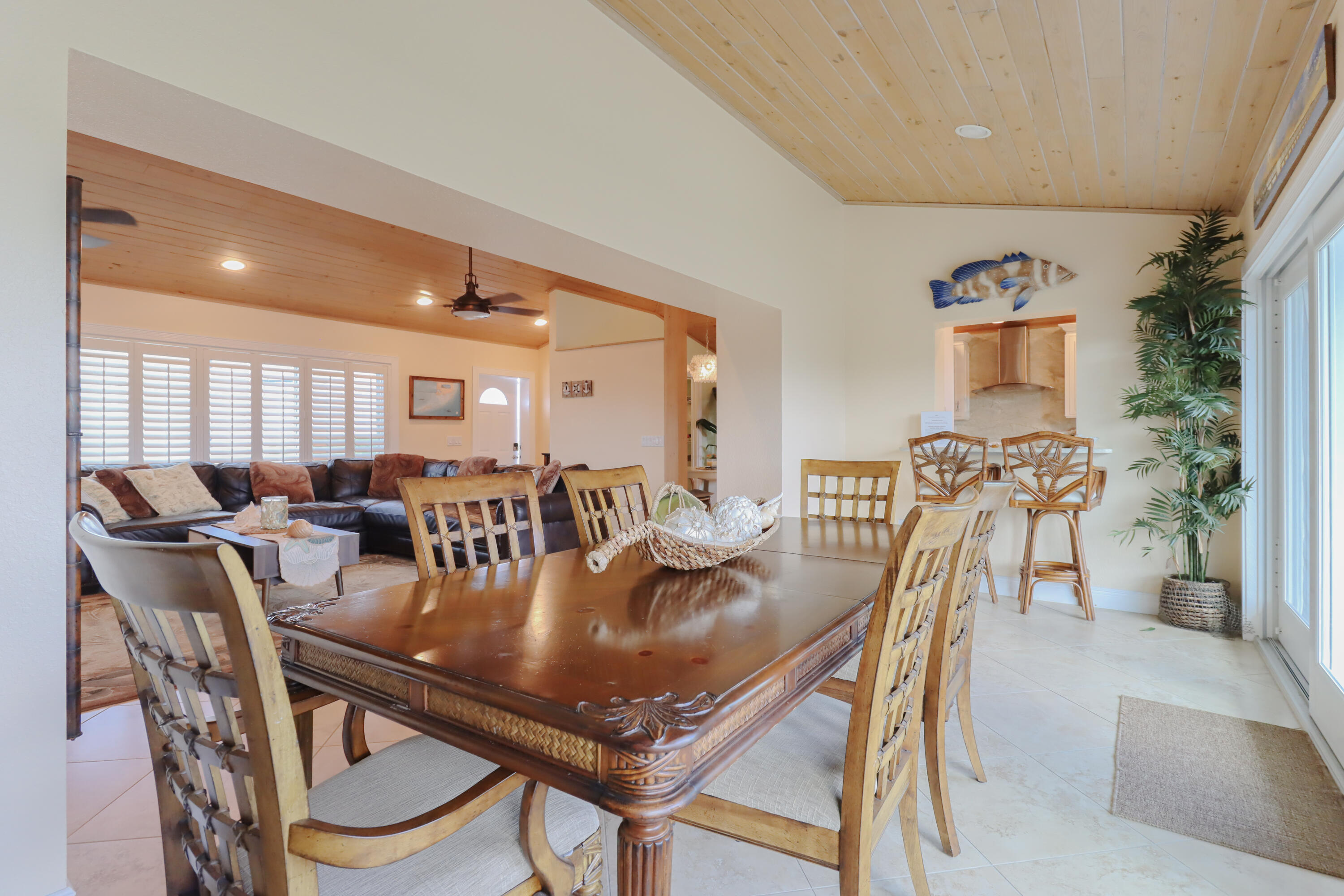 1323 Hudgins Drive Property Photo 4