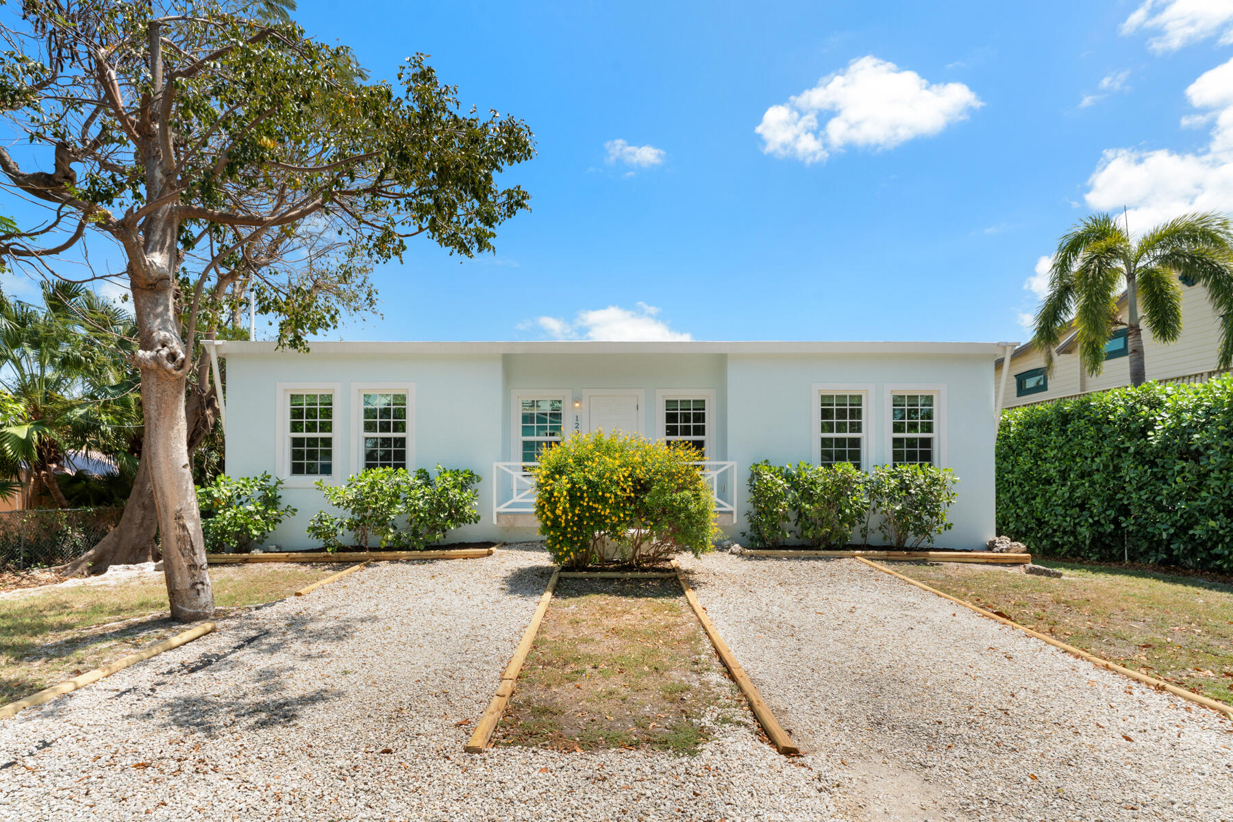 129 Tavern Drive Property Photo 4