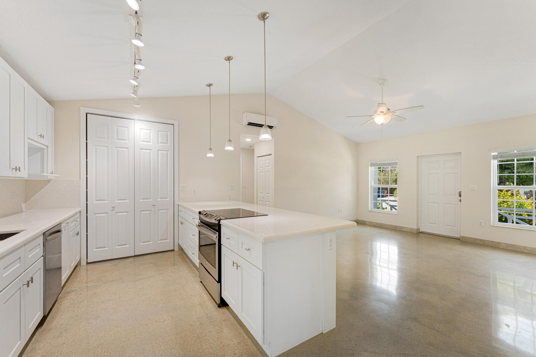 129 Tavern Drive Property Photo 11