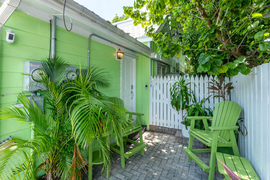 909 Pohalski Street, F Property Photo 3