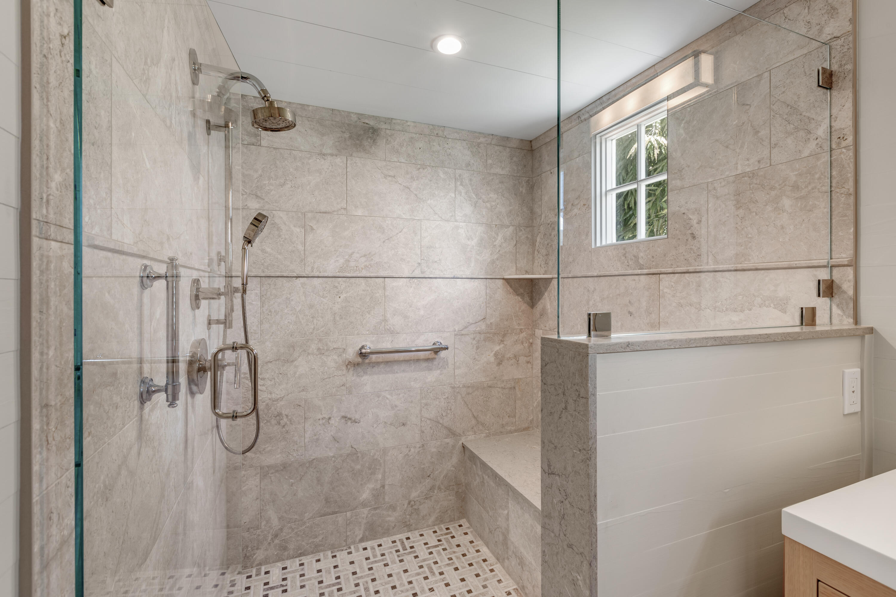 802 Southard Street Property Photo 27