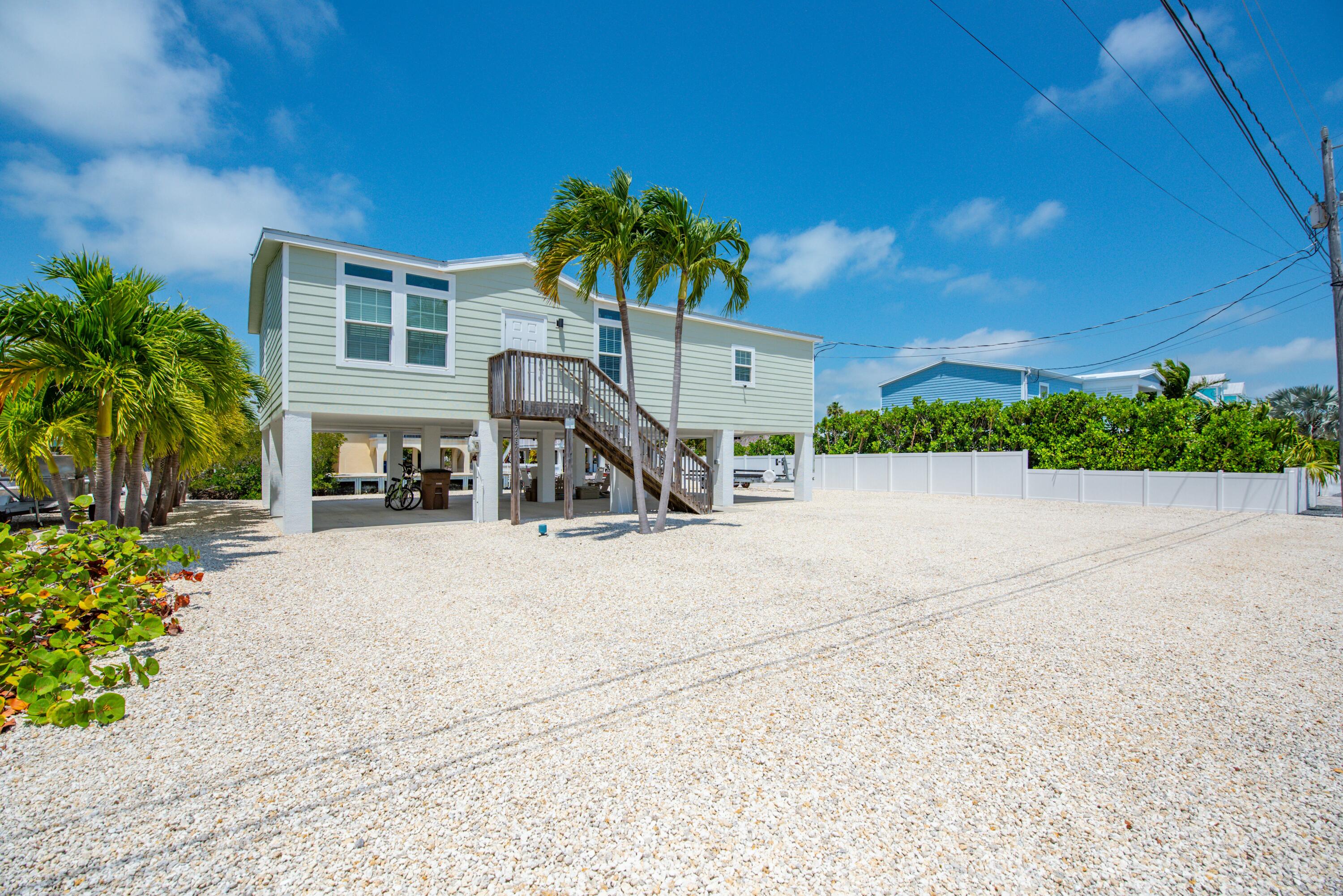 17287 Cayman Drive Property Photo 1