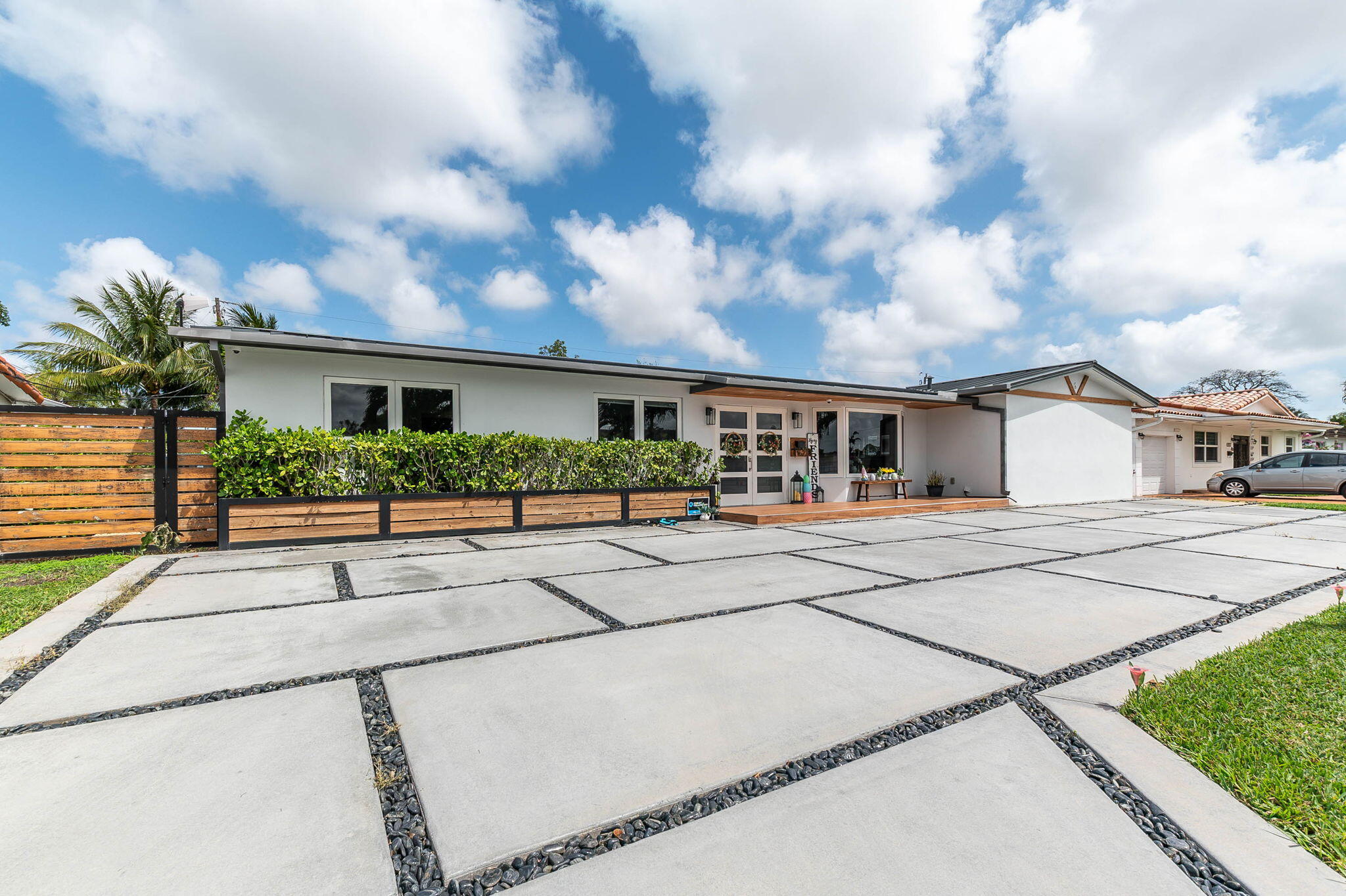 6231 Sw 94th Avenue Property Photo 1