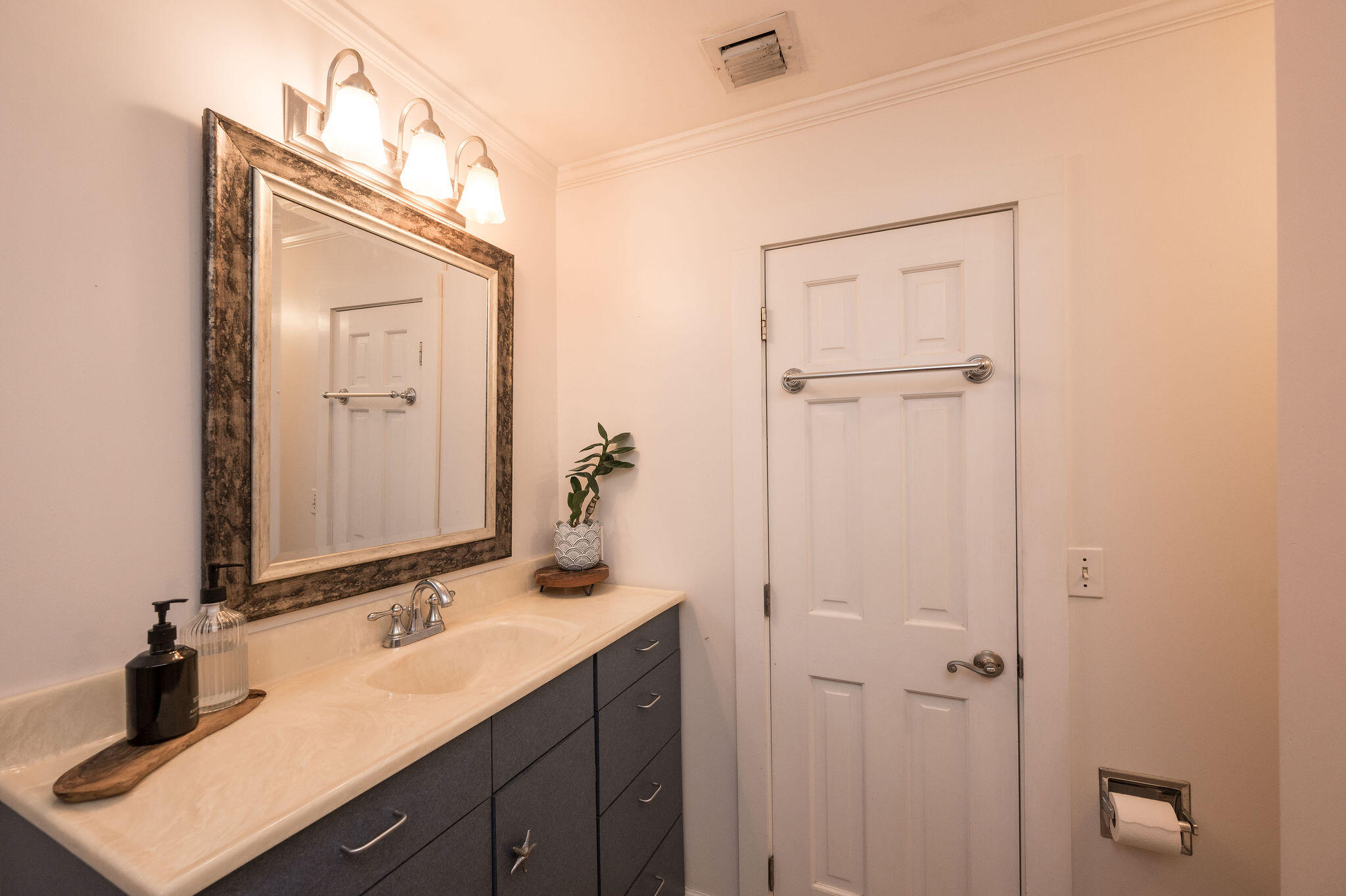 2017 Fogarty Avenue Property Photo 11