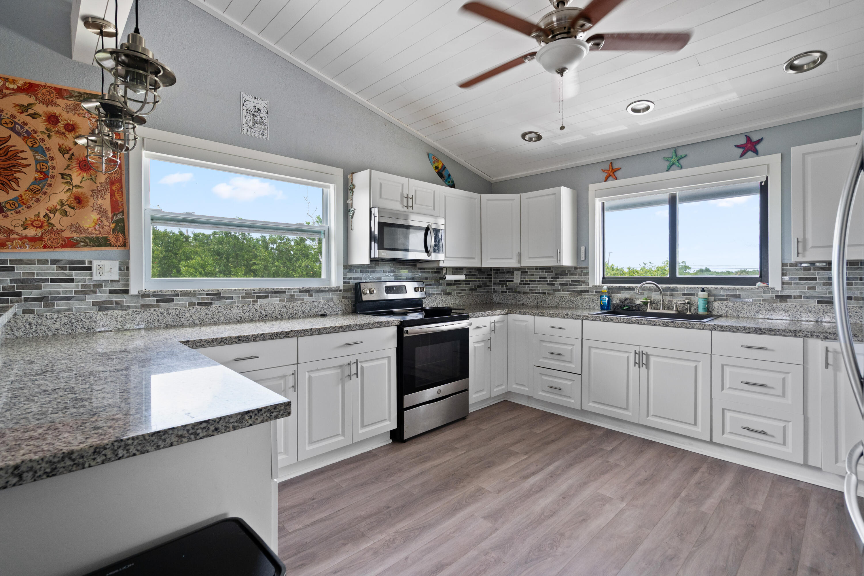 3746 Park Avenue Property Photo 25