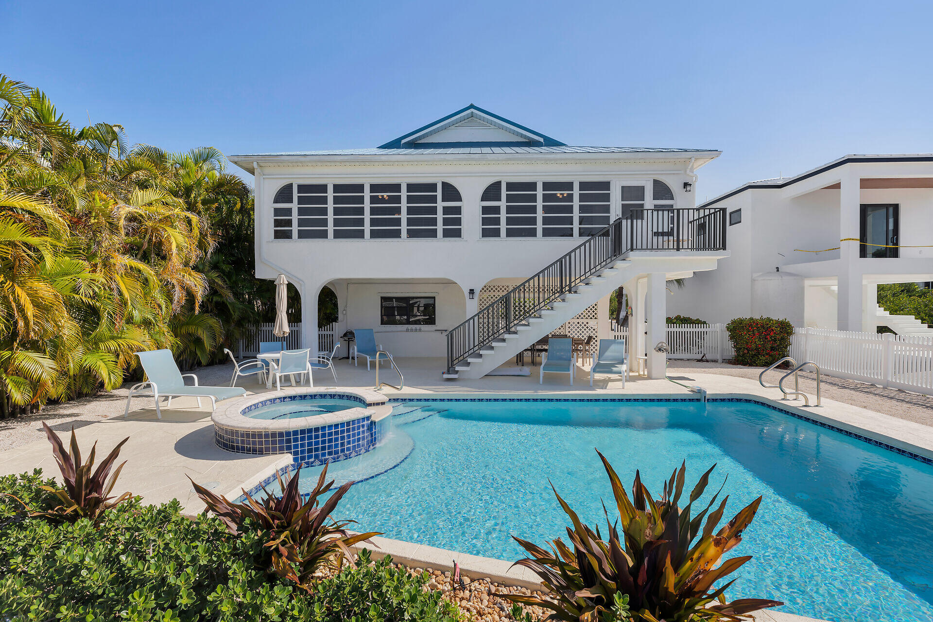 444 Calle De Luna Property Photo 7