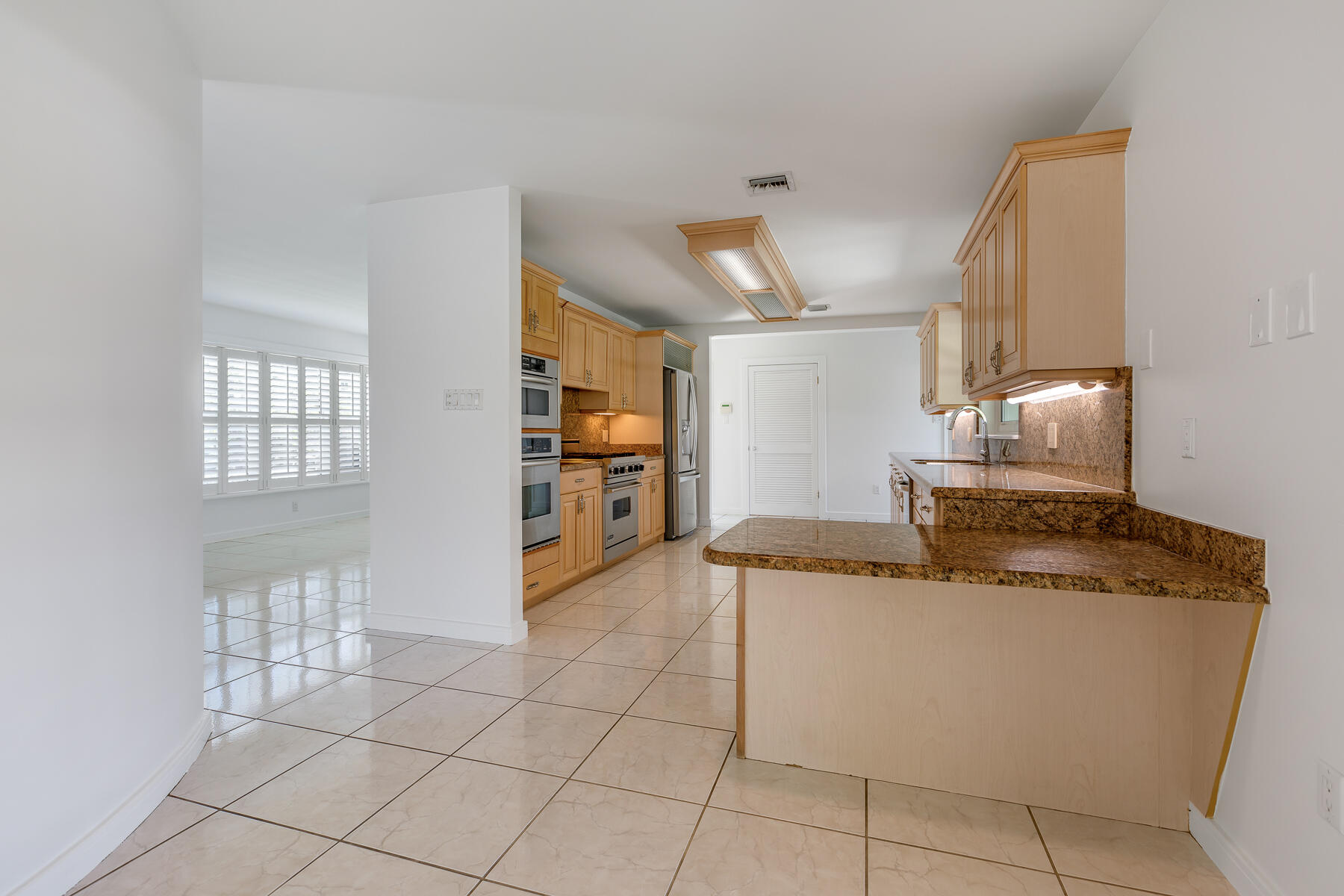 37 Evergreen Avenue Property Photo 8