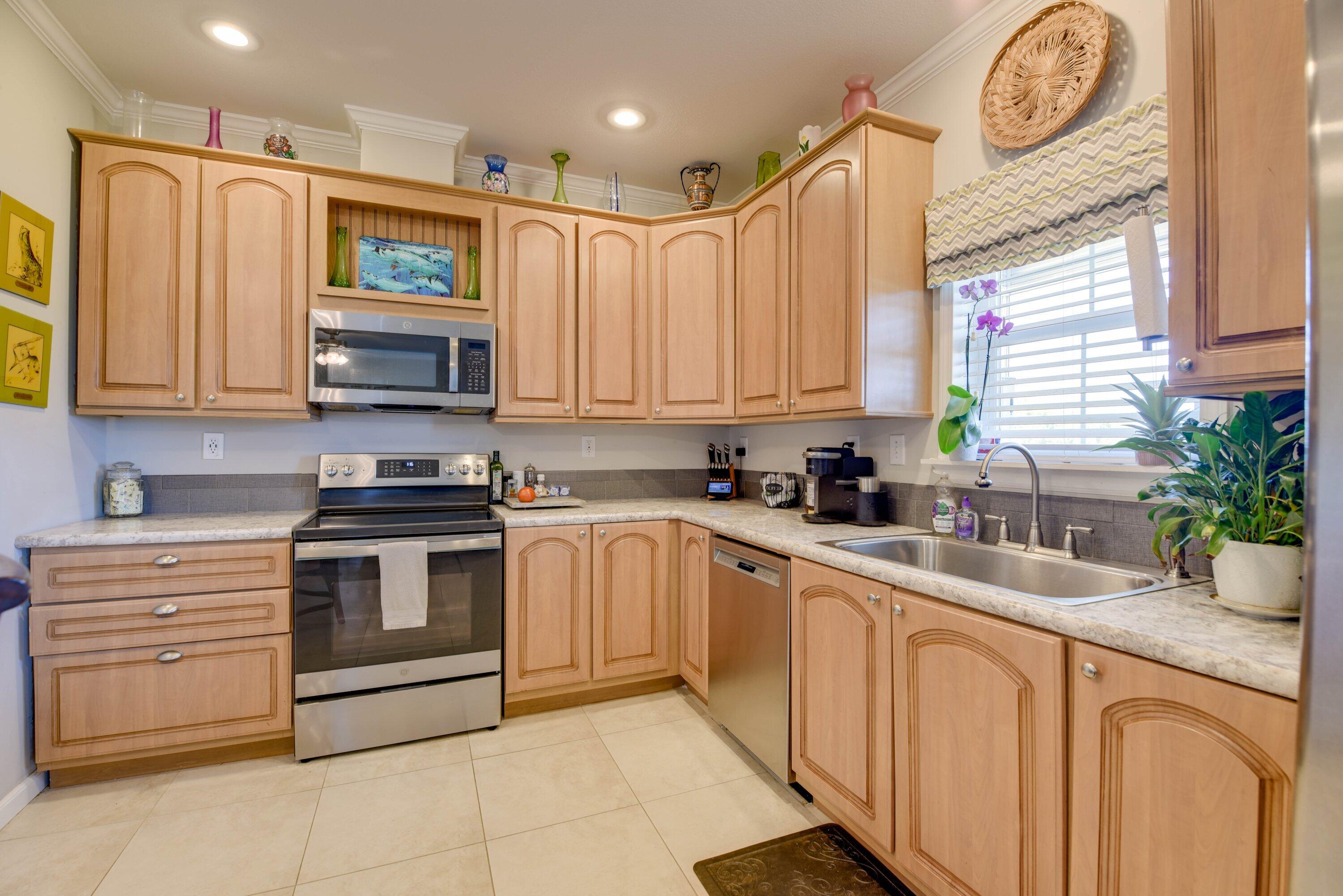 480 E 105th Street Ocean Property Photo 5