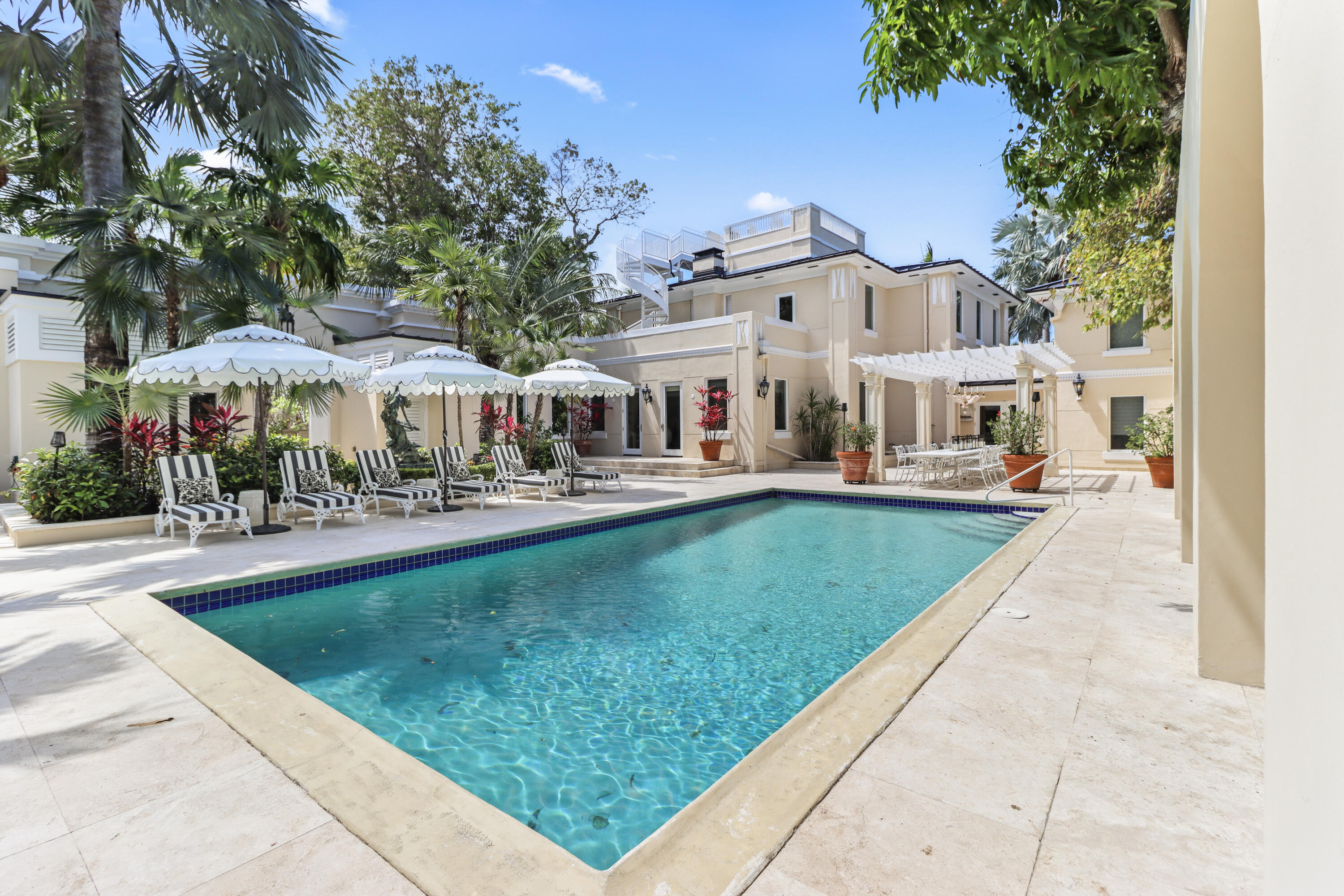 1101 Casa Marina Court Property Photo 4