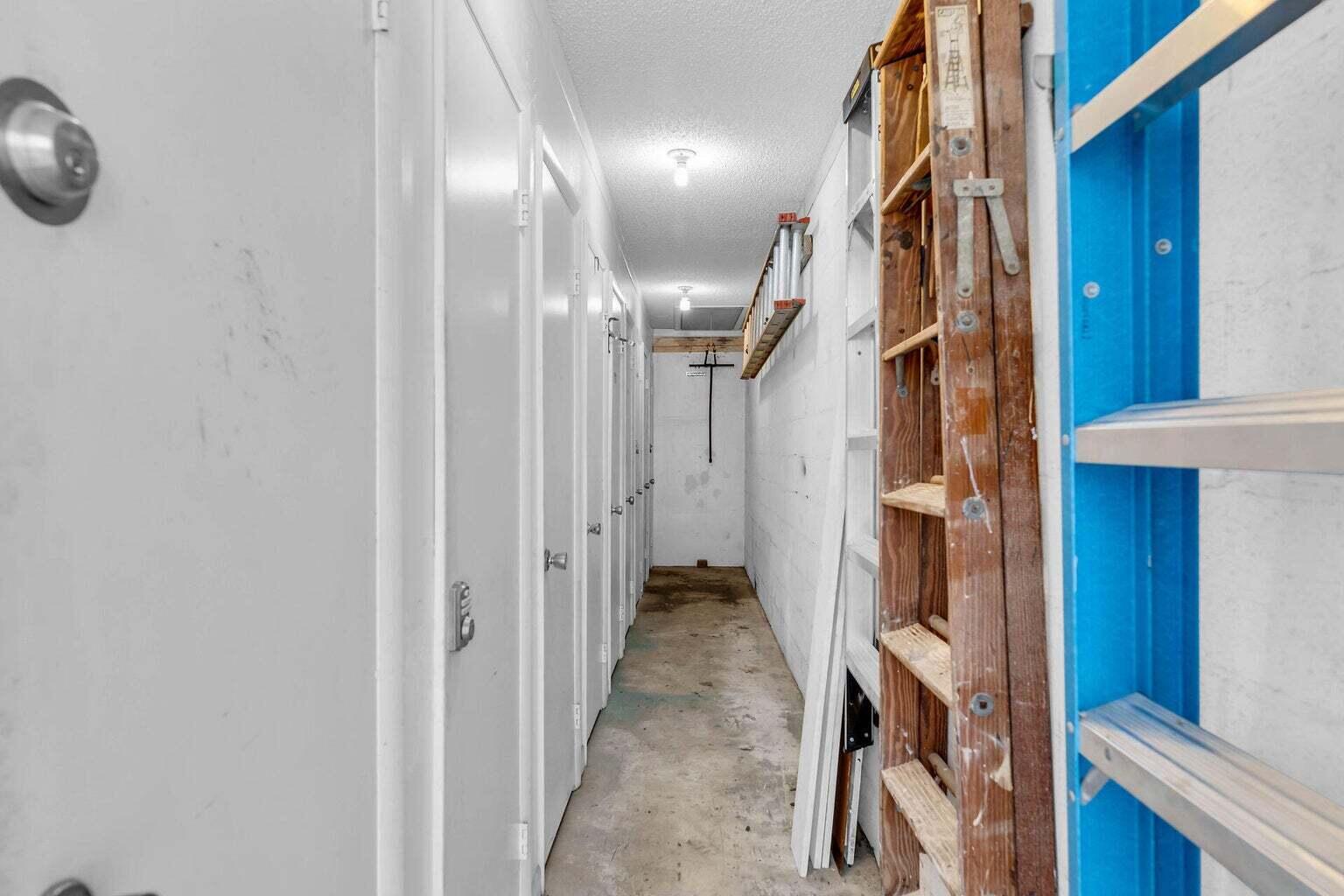 389 N Anglers Drive, 204 Property Photo 46