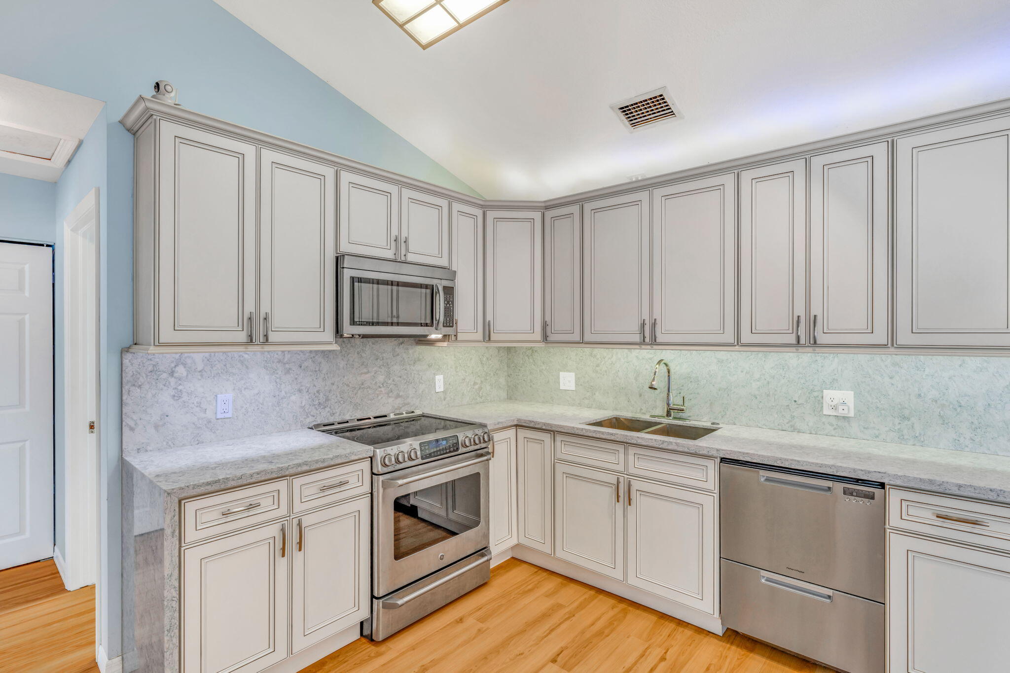 501 11th Street Property Photo 16