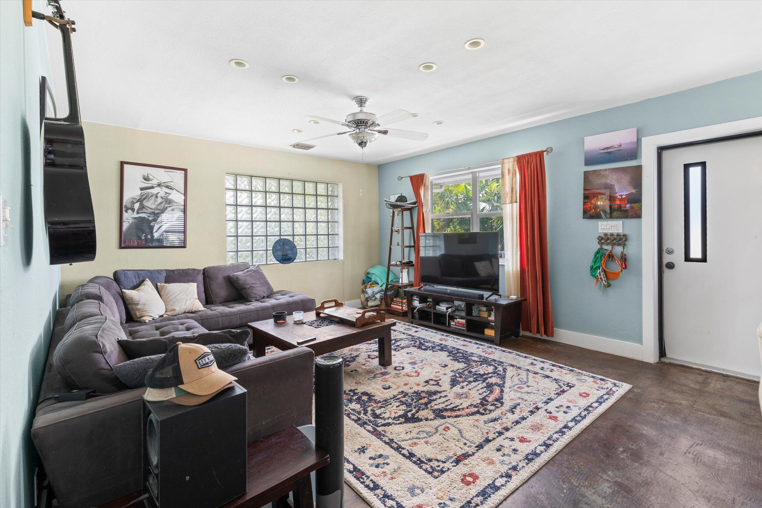 2525 Patterson Avenue Property Photo 8