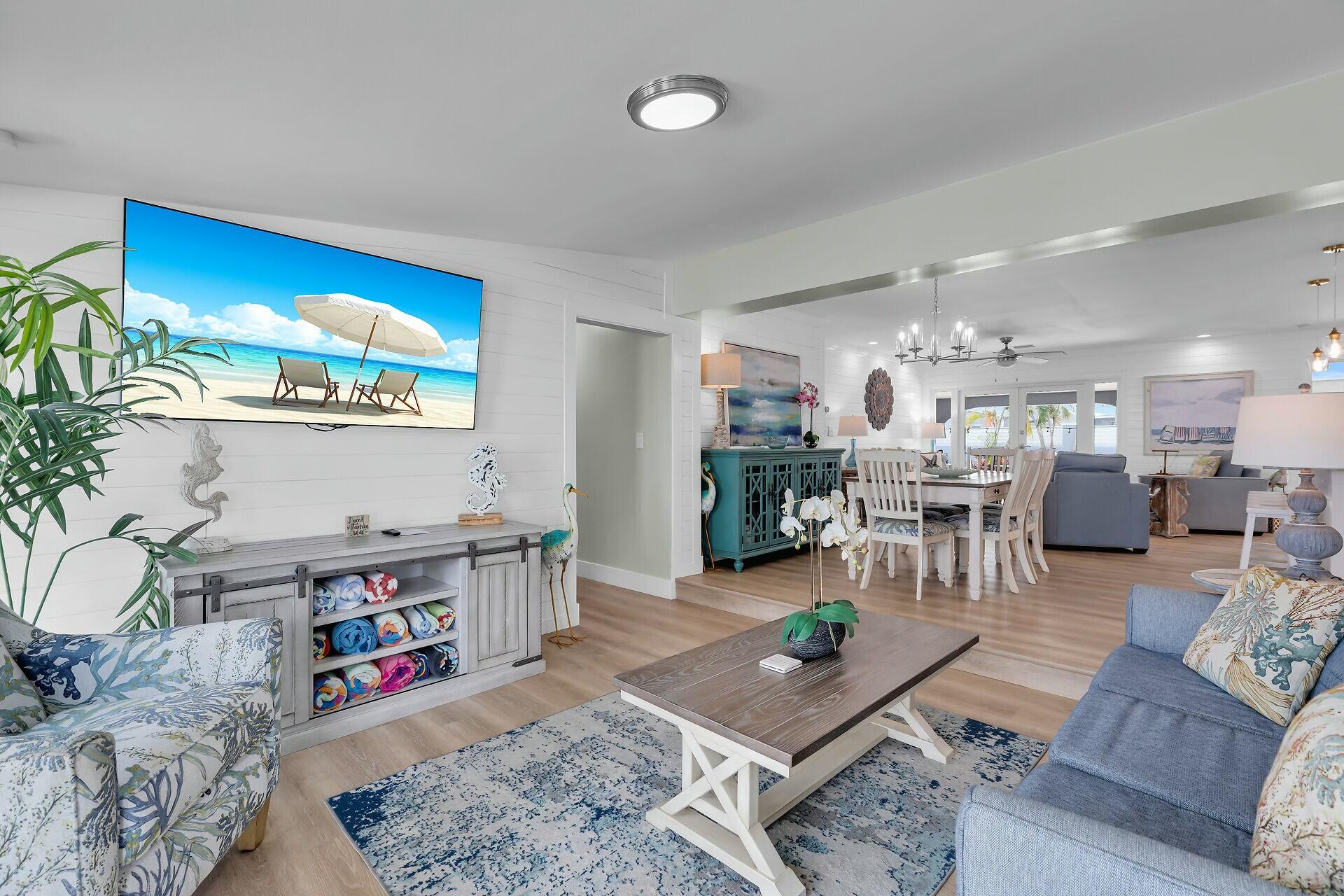 3007 Riviera Drive Property Photo 15