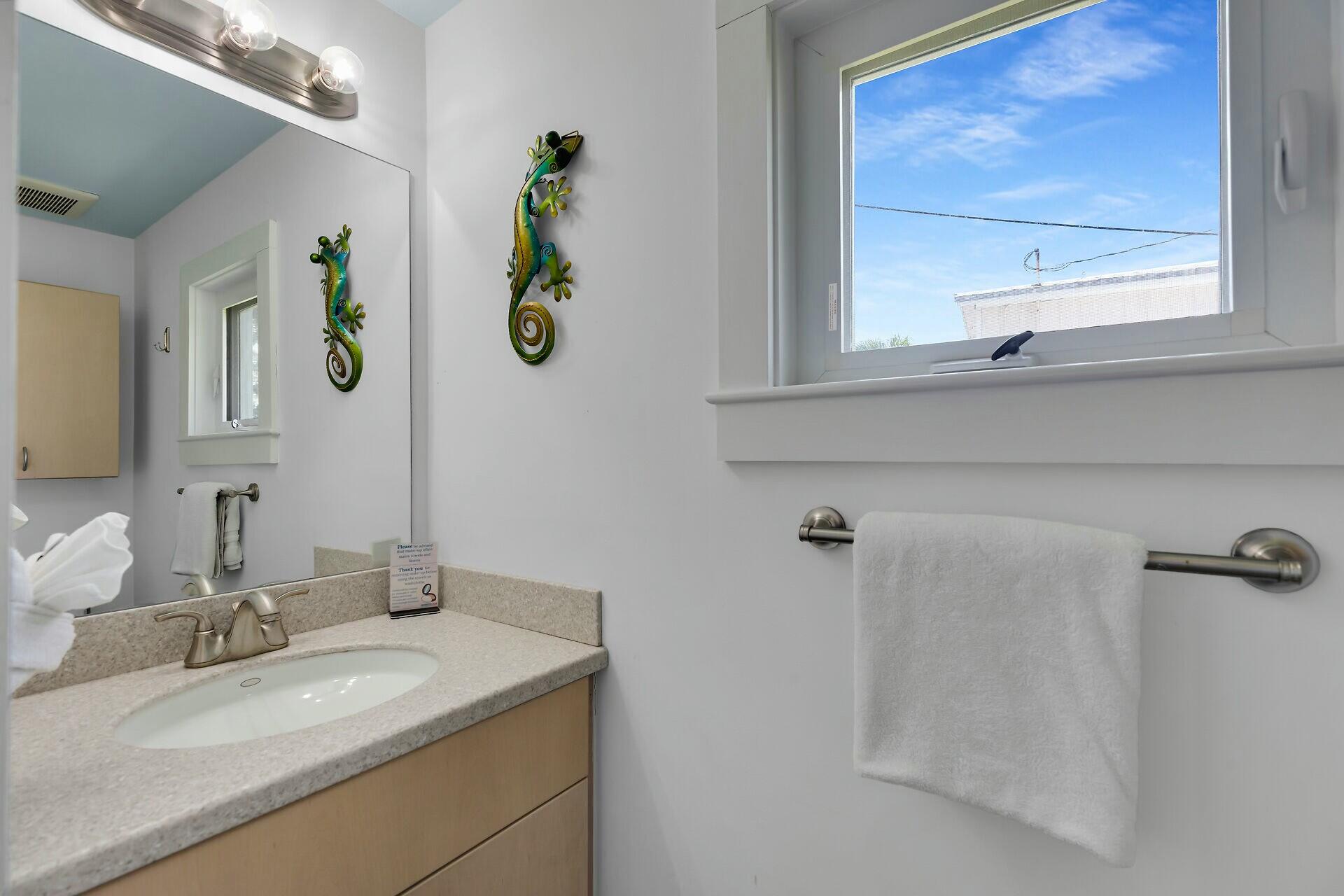 3007 Riviera Drive Property Photo 44