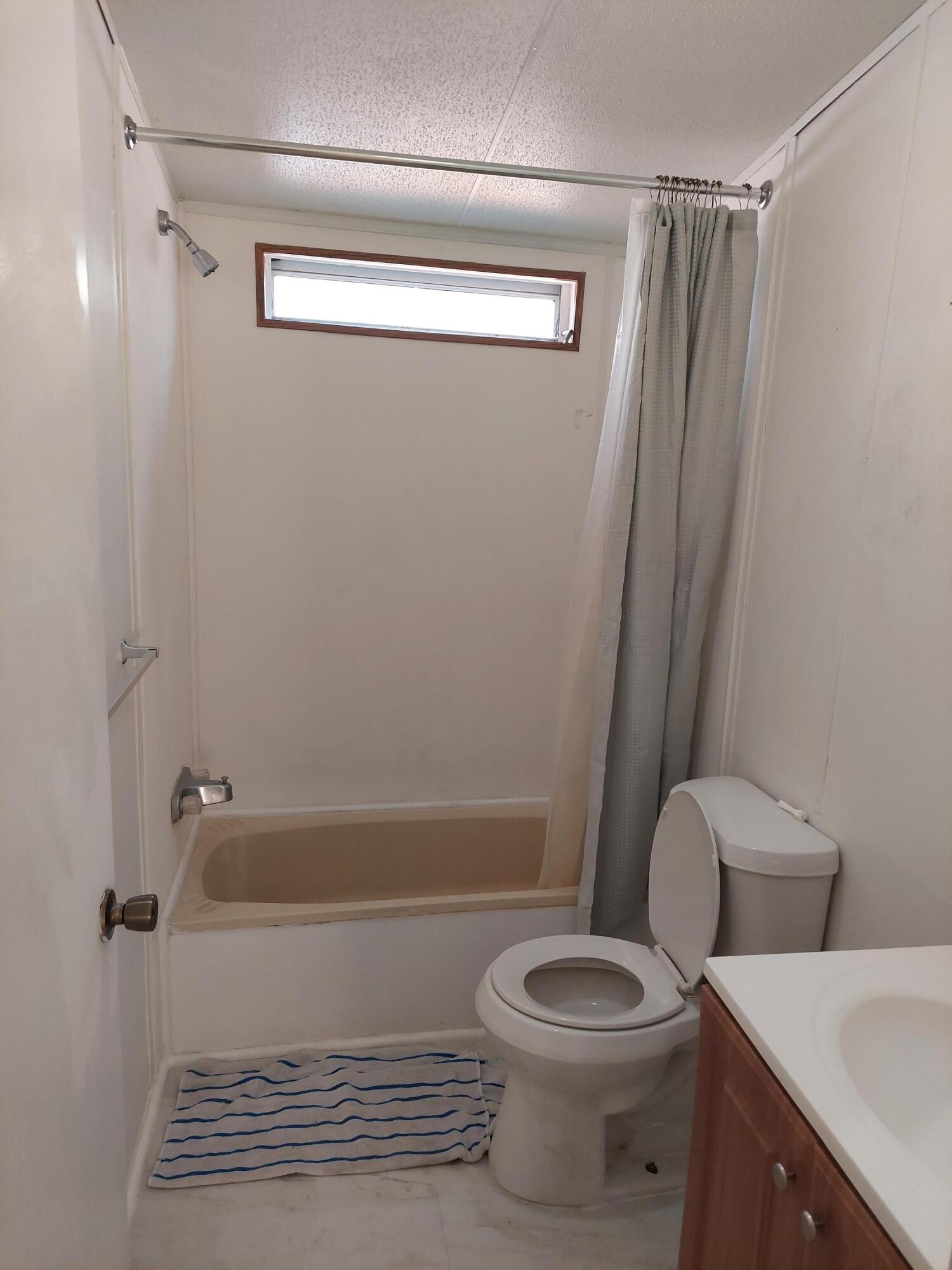 272 Ryan Avenue Property Photo 7