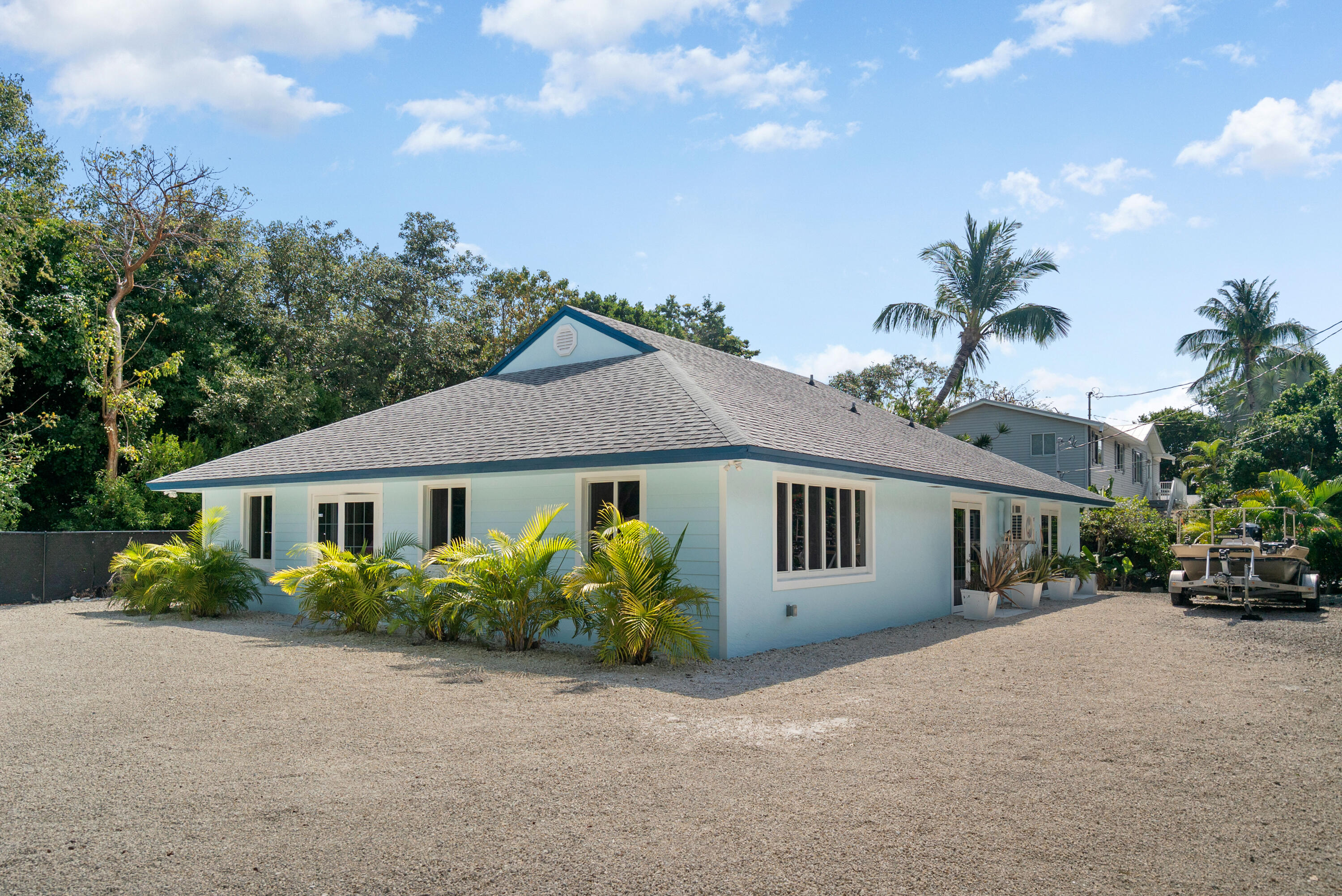 100 Seashore Drive Property Photo 3