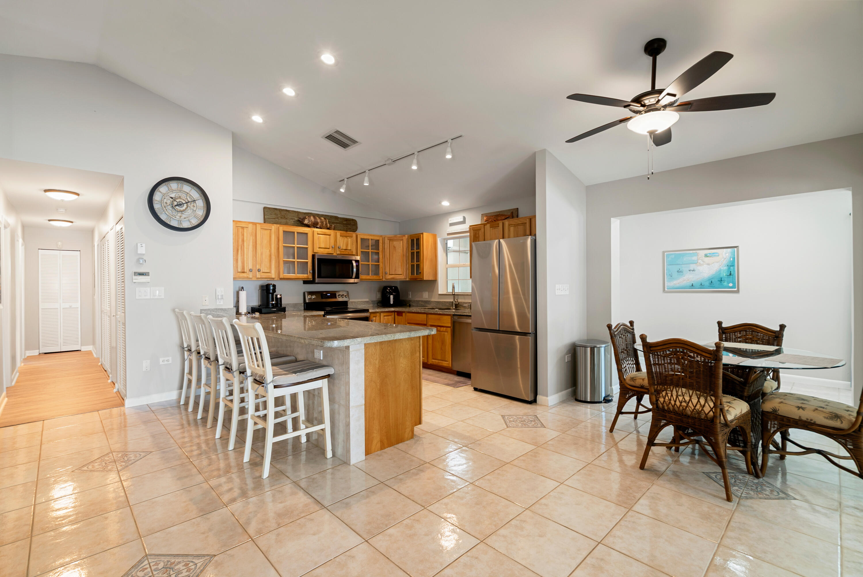 100 Seashore Drive Property Photo 12