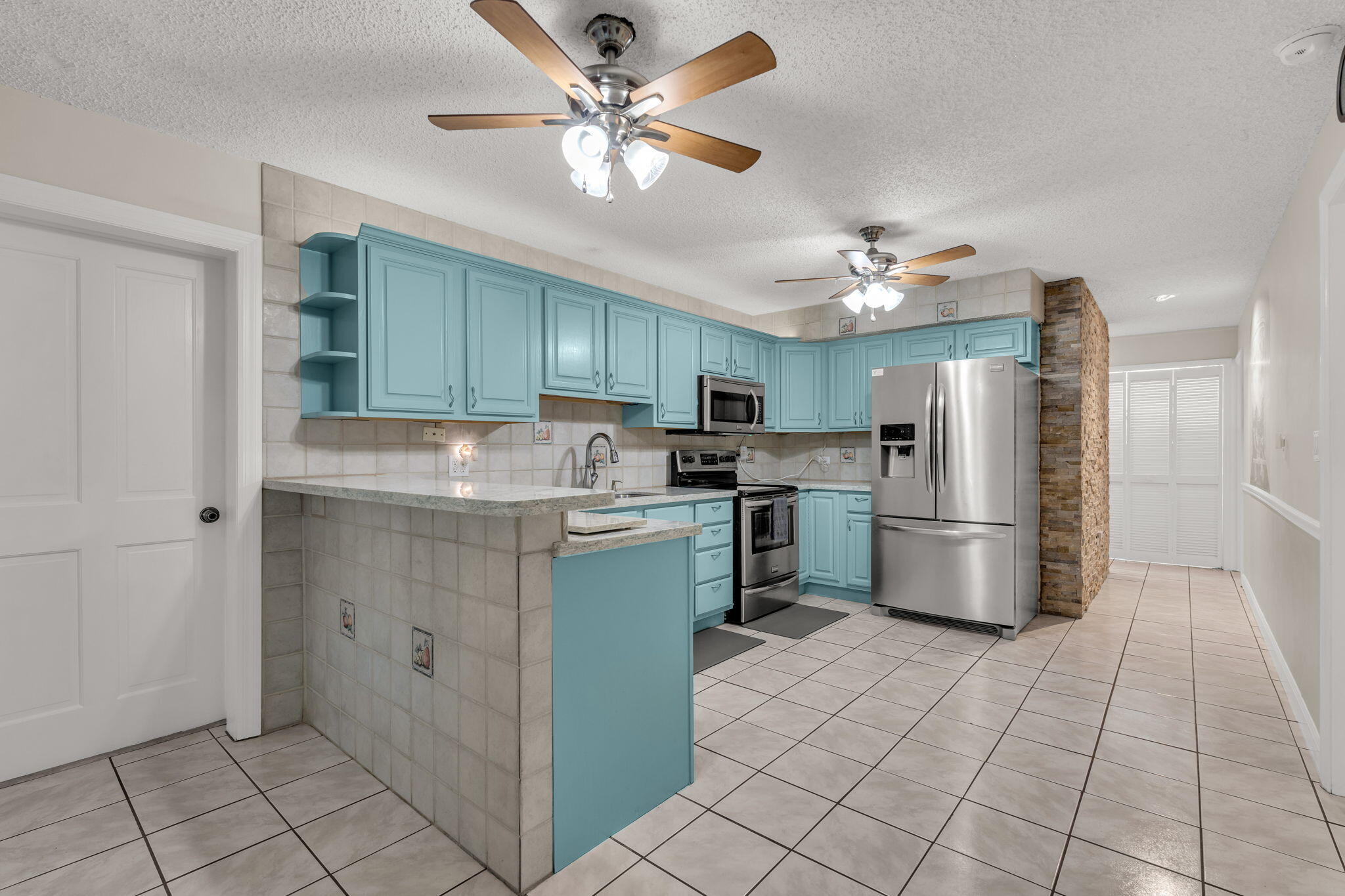 335 Sound Drive Property Photo 2
