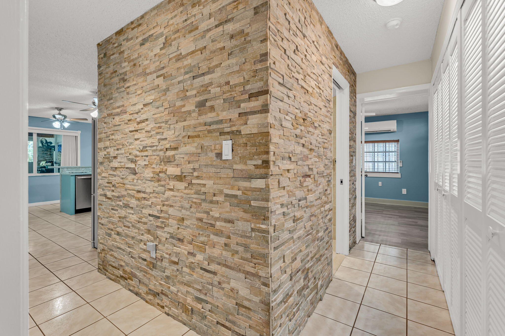 335 Sound Drive Property Photo 16