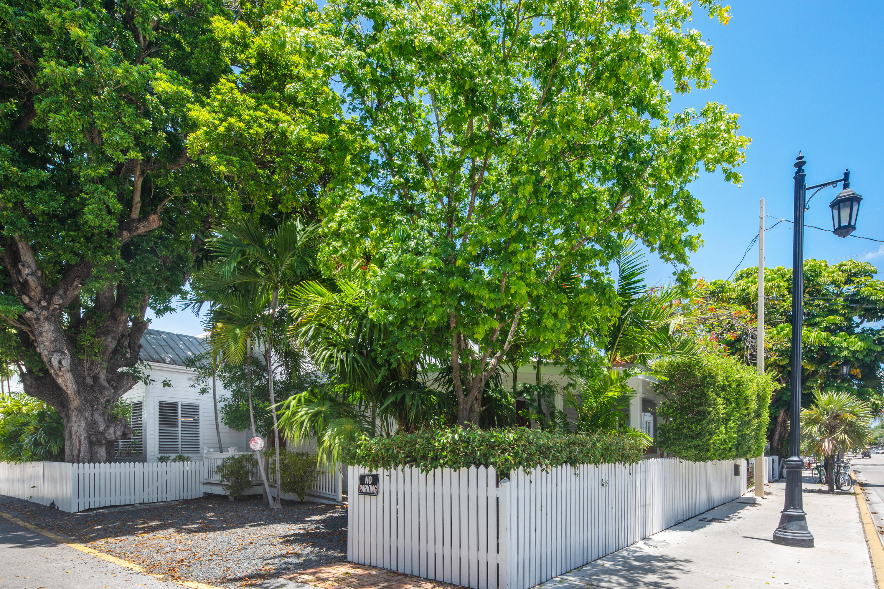 623 Whitehead Street Property Photo