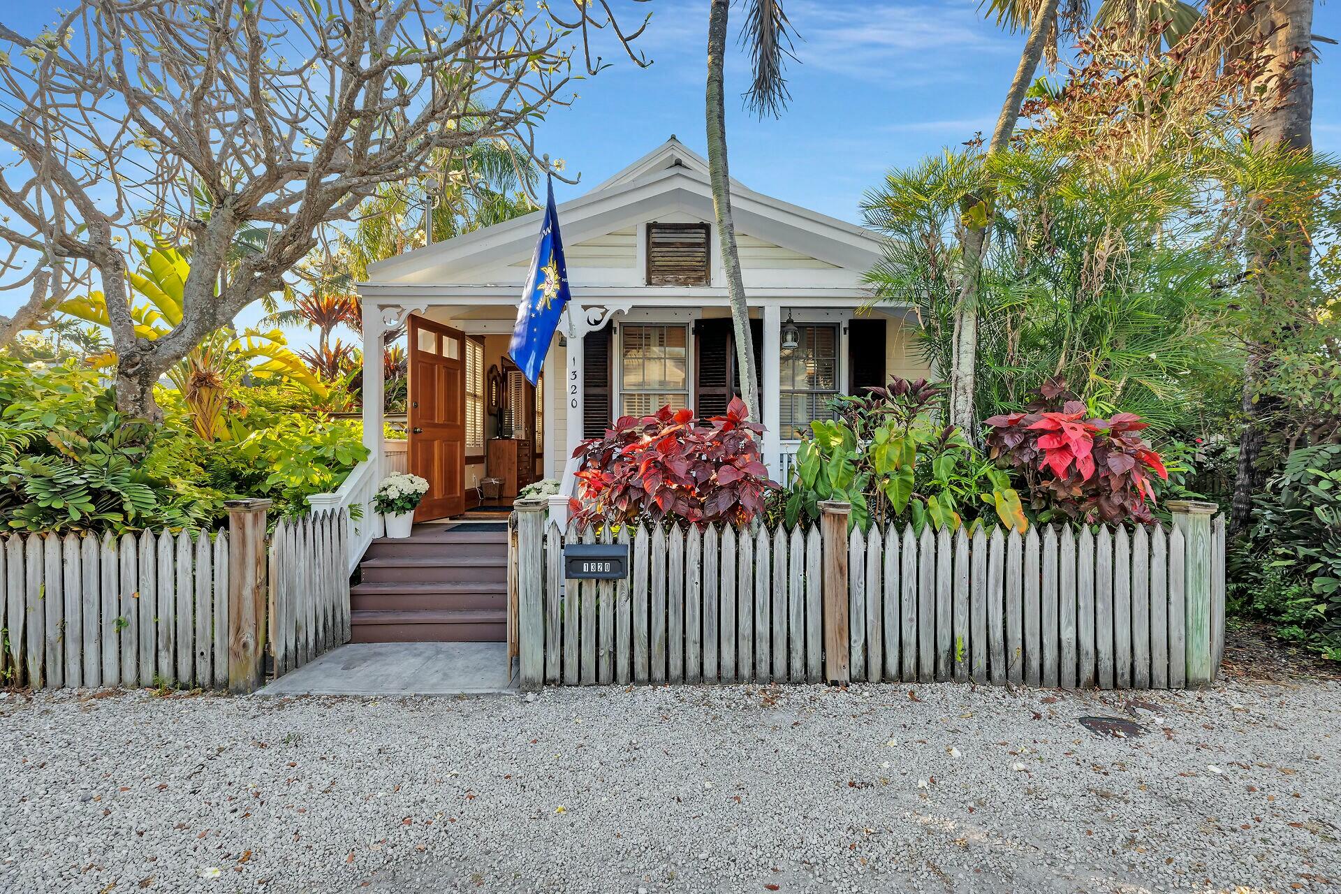 1320 Eliza Street Property Photo 1