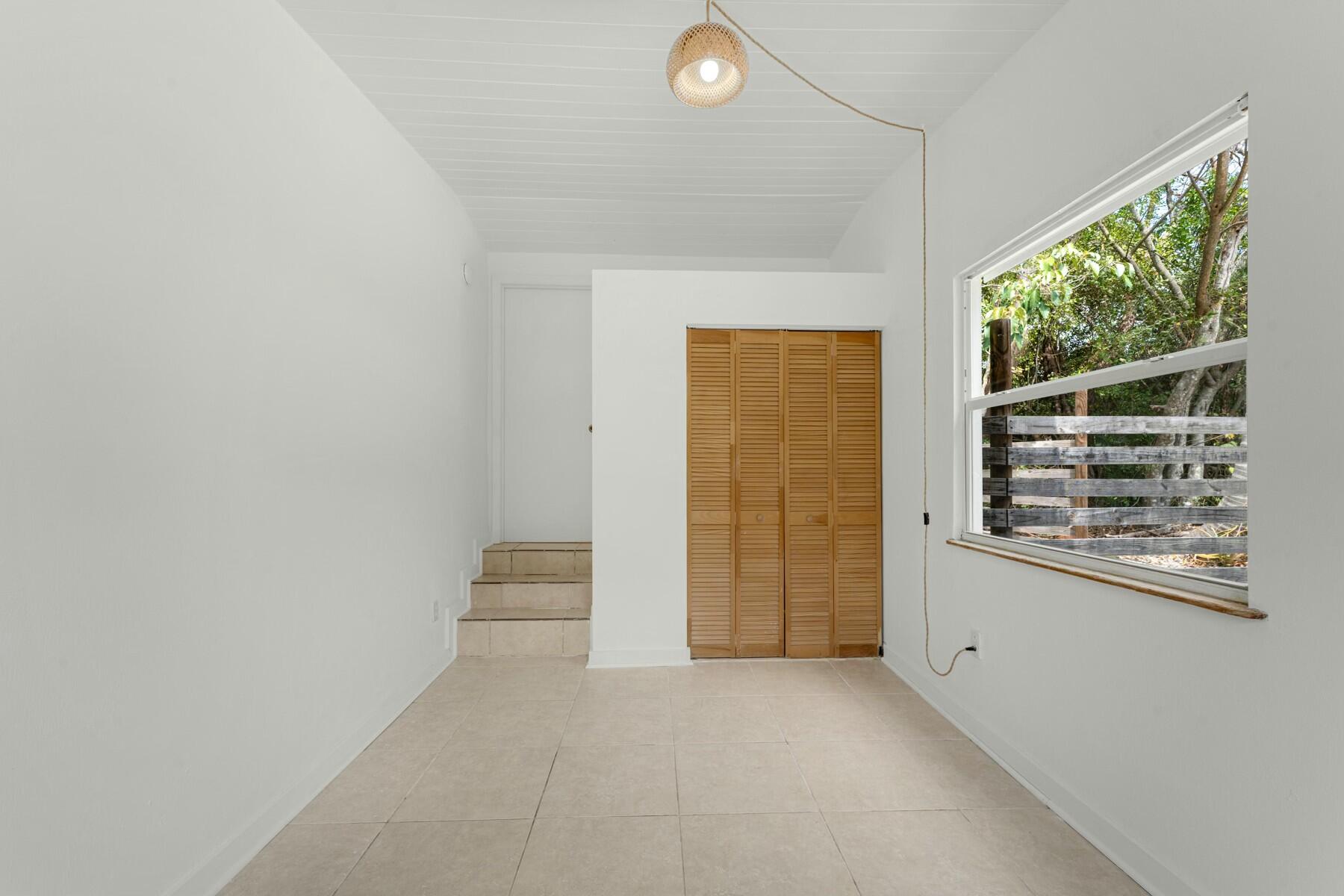 125 Tree Lane Property Photo 16