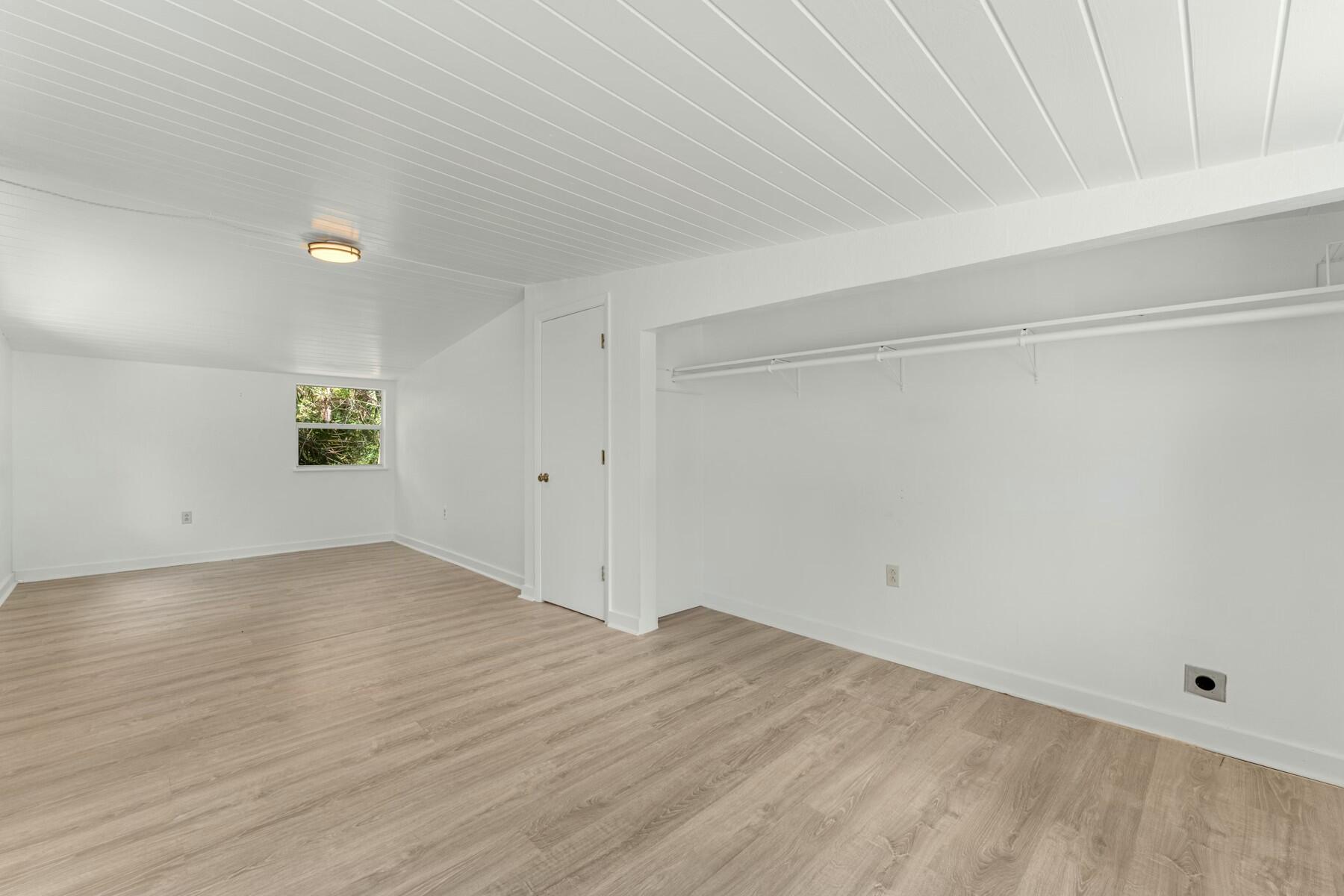 125 Tree Lane Property Photo 22
