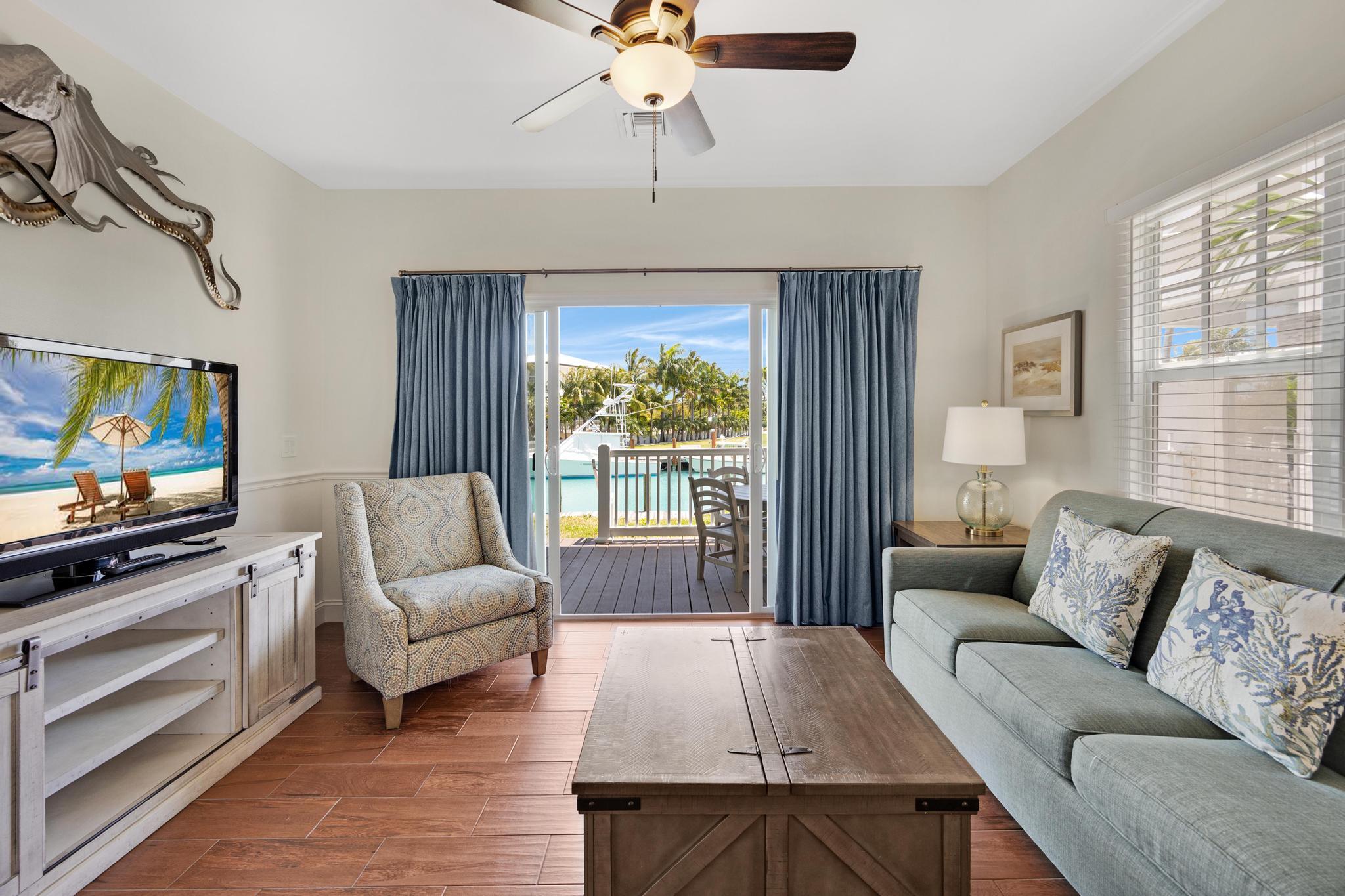 7041 Harbor Village Drive Property Photo 4