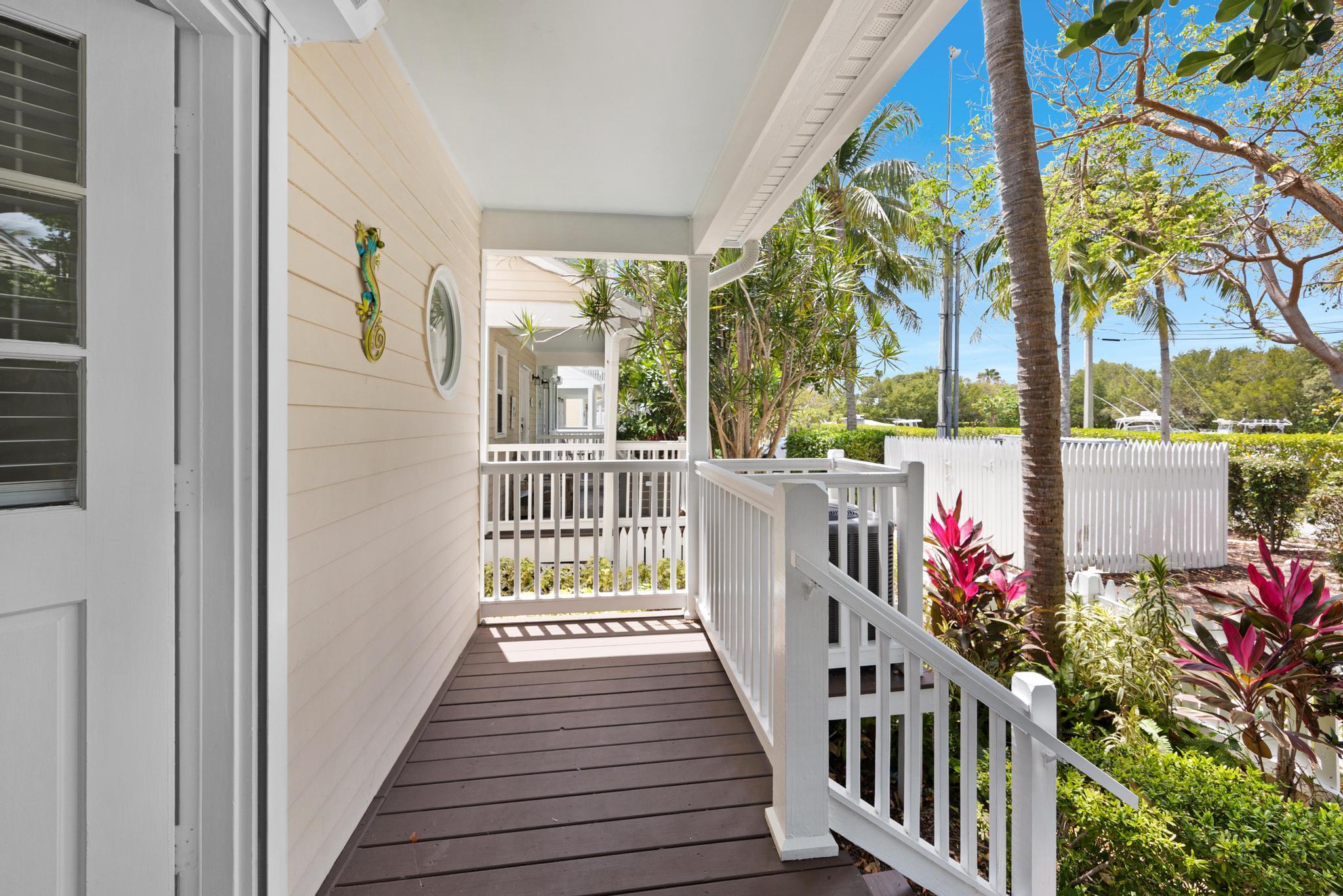 7041 Harbor Village Drive Property Photo 8
