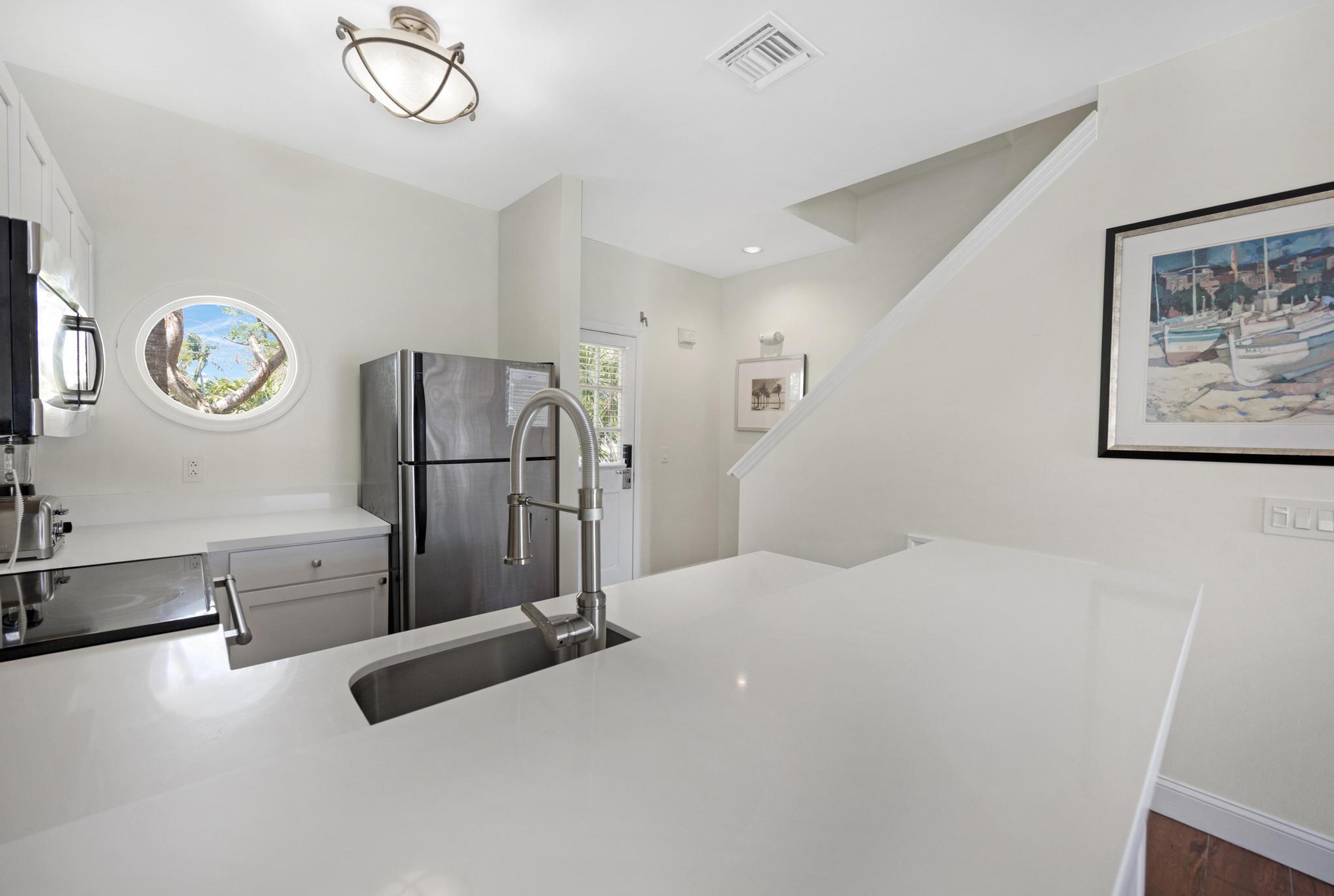 7041 Harbor Village Drive Property Photo 12