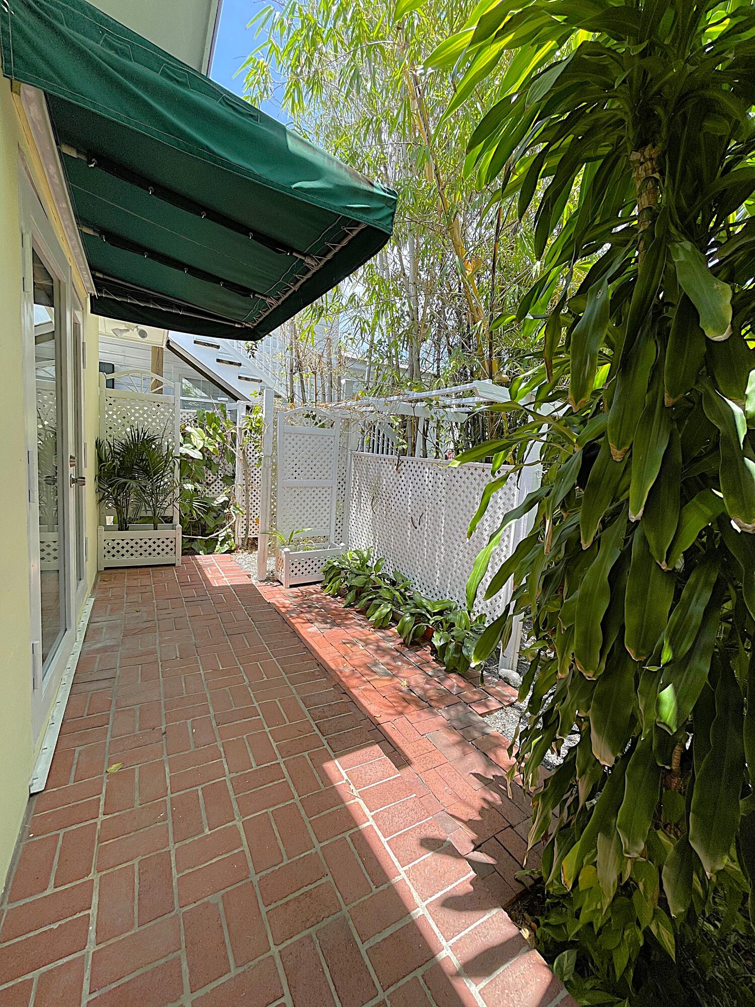 702 Florida Street Property Photo 16