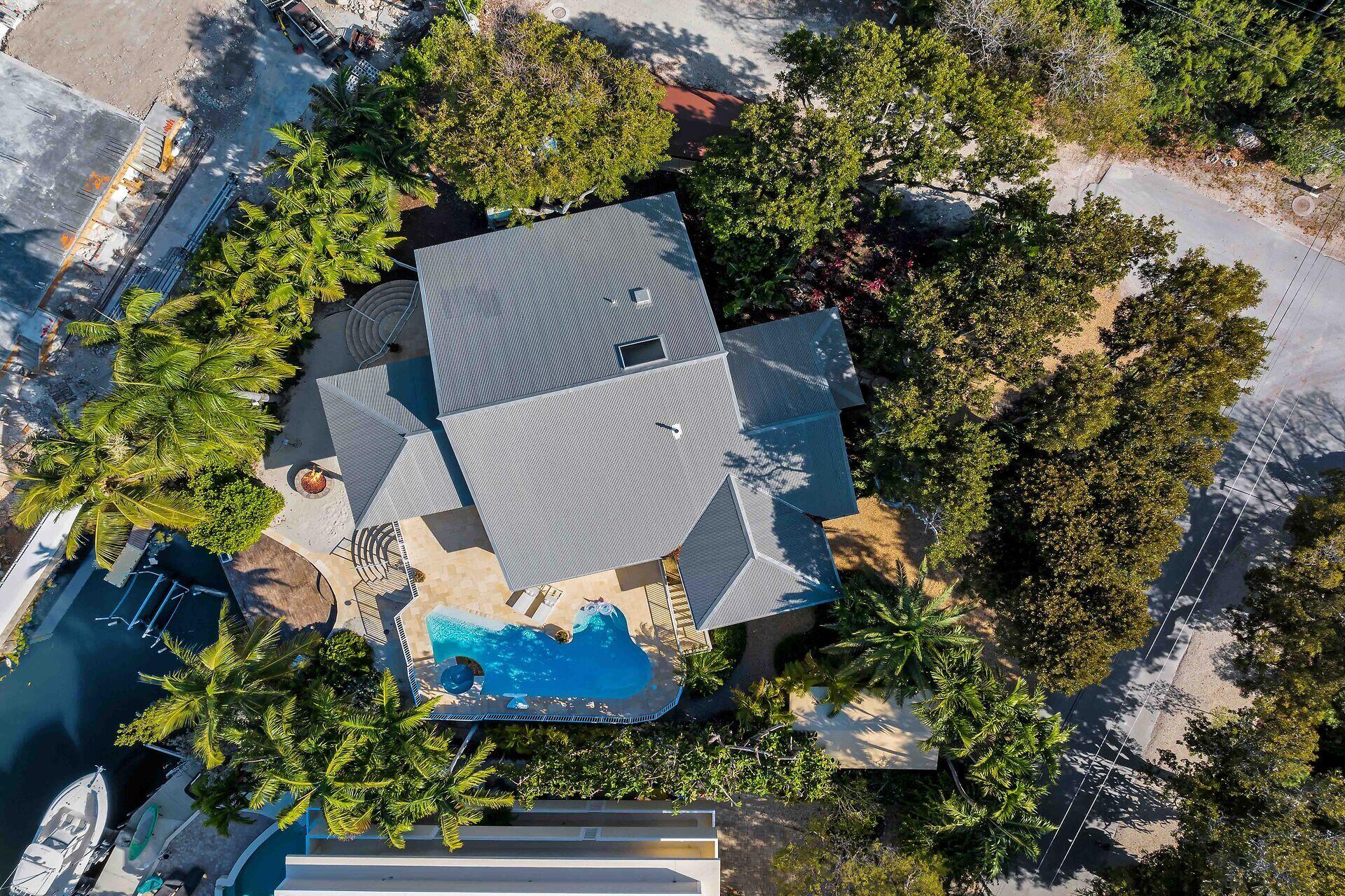 163 Fontaine Drive Property Photo 3
