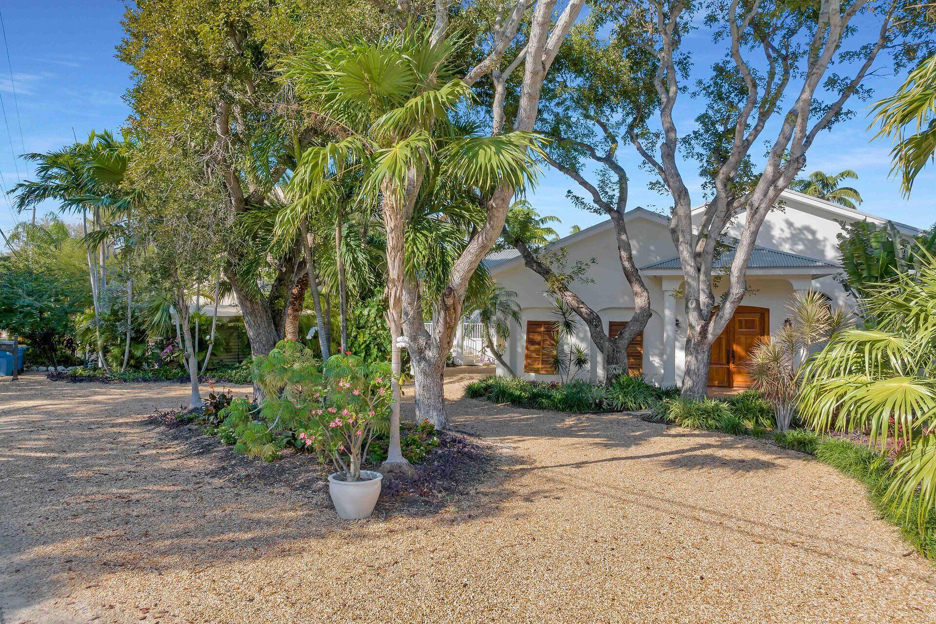 163 Fontaine Drive Property Photo 41