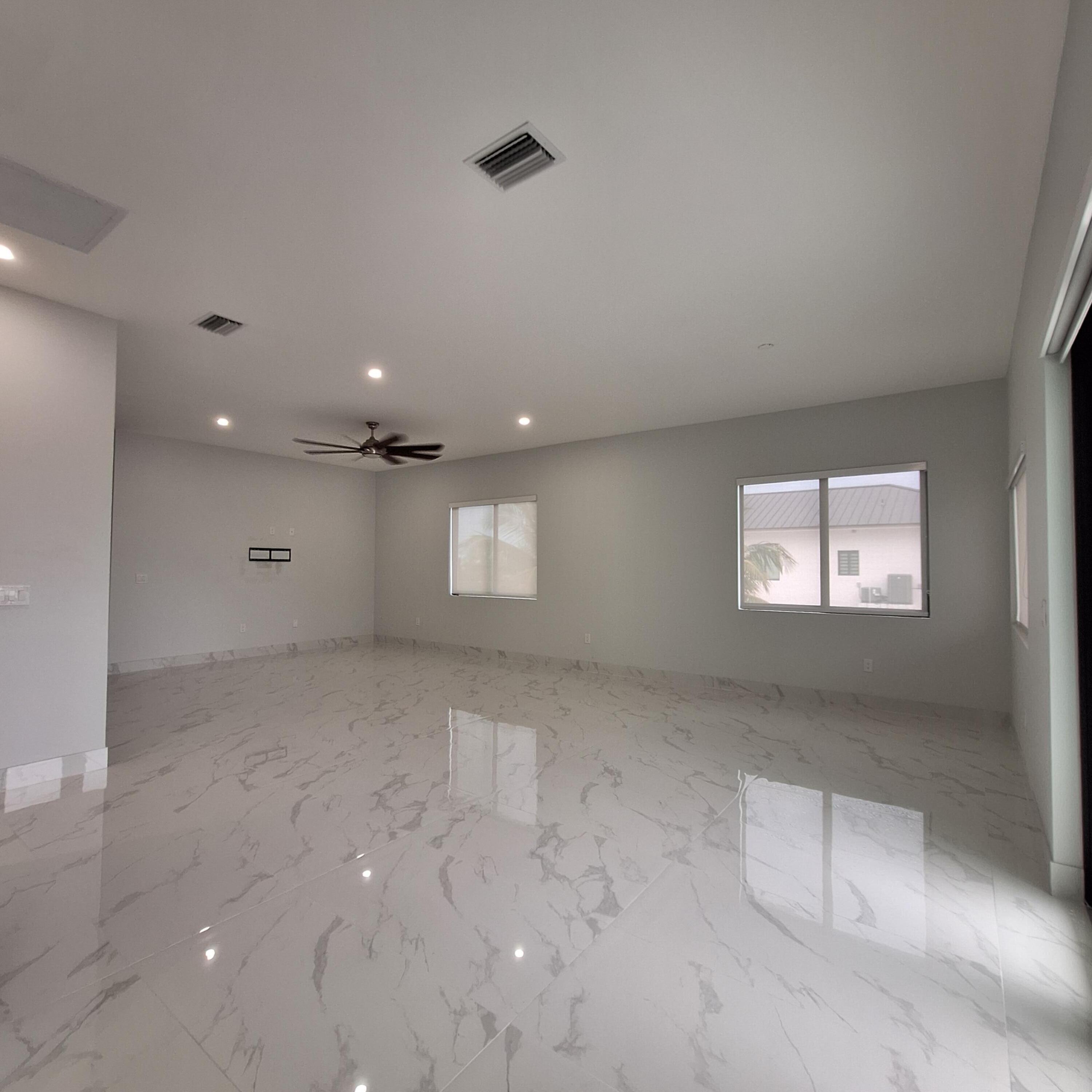 305 Loeb Avenue Property Photo 5